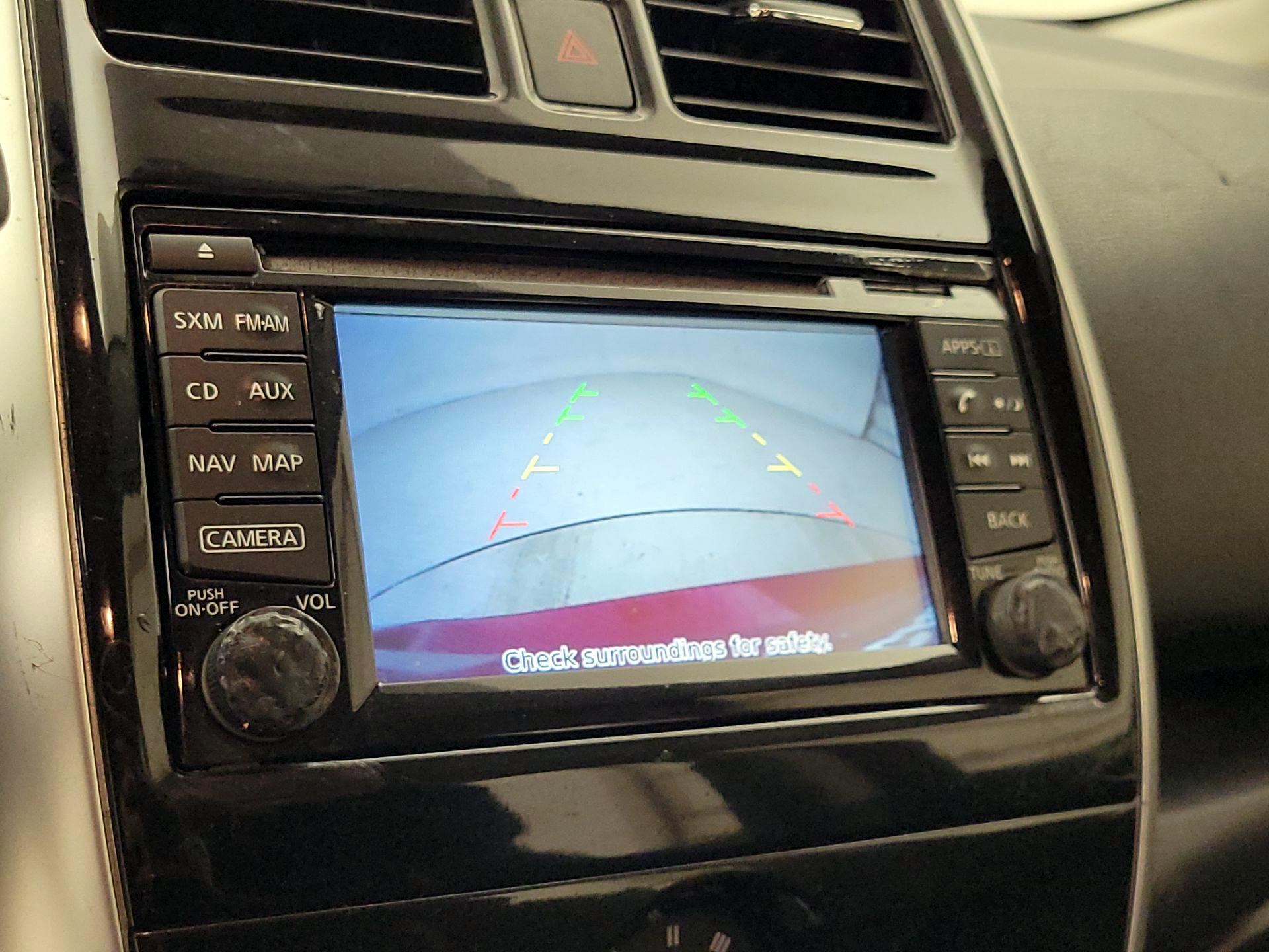 Thumbnail: 2015 Nissan Versa Note - 14