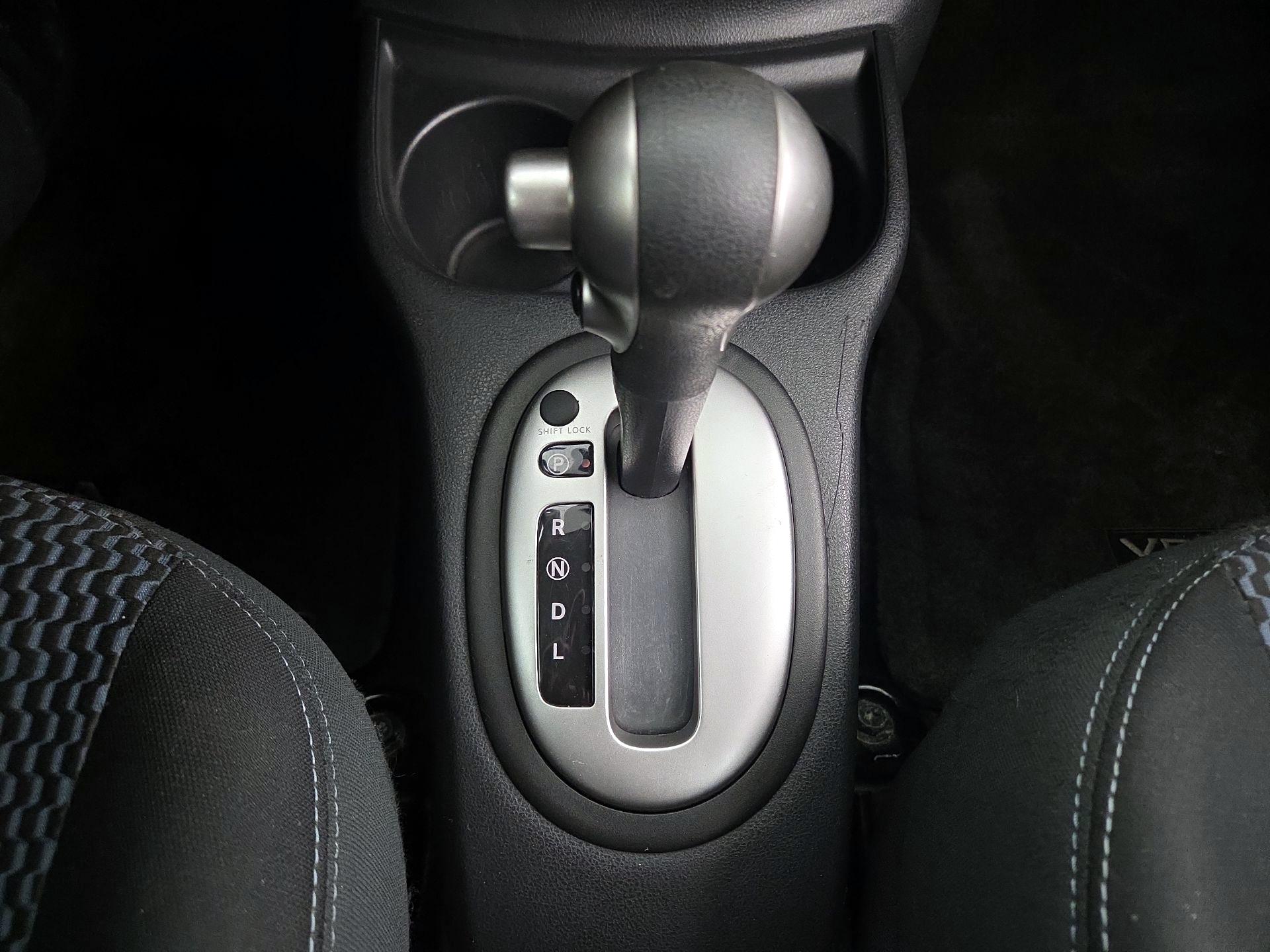 Thumbnail: 2015 Nissan Versa Note - 16