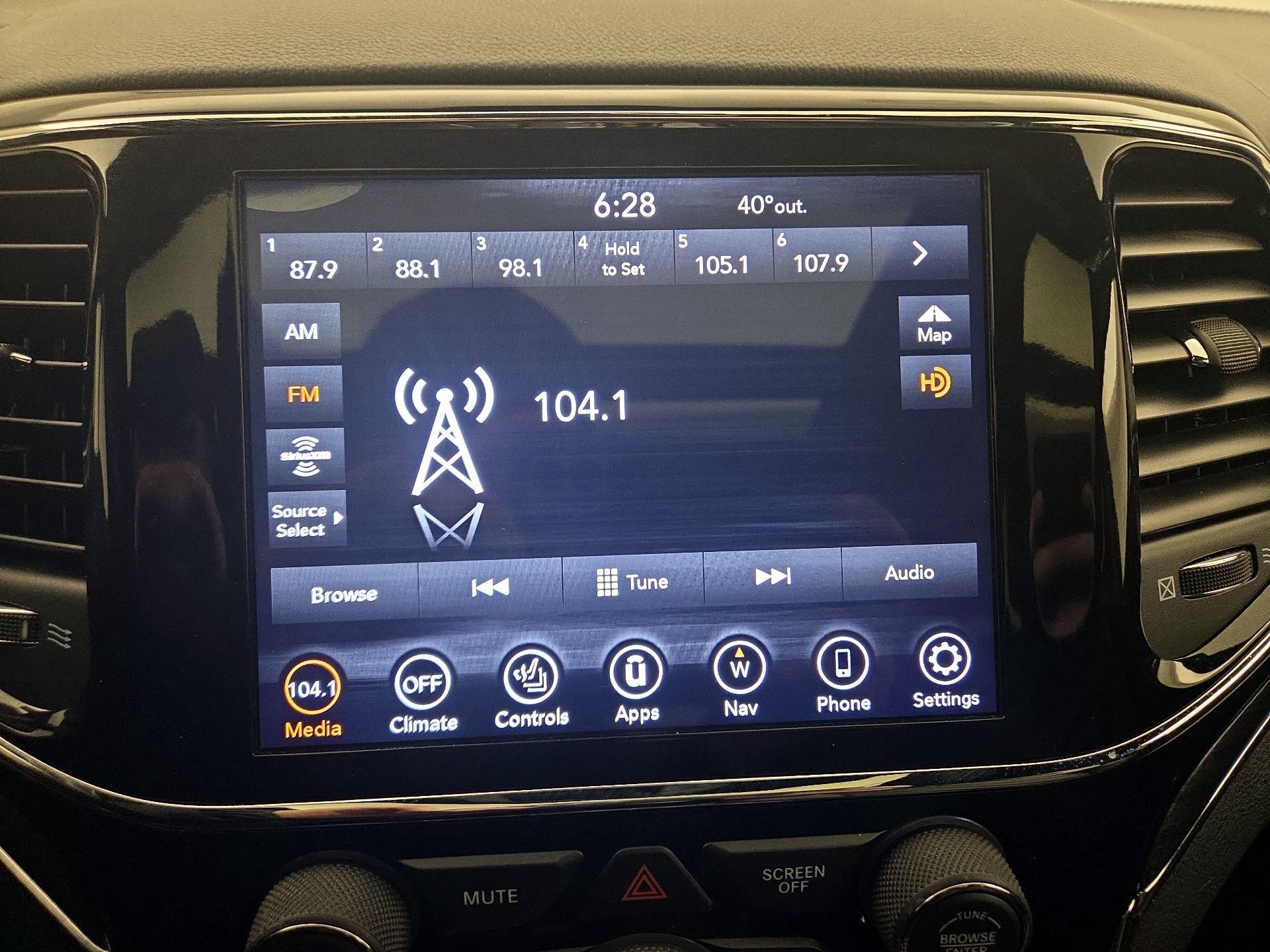 Thumbnail: 2020 Jeep Grand Cherokee - 16