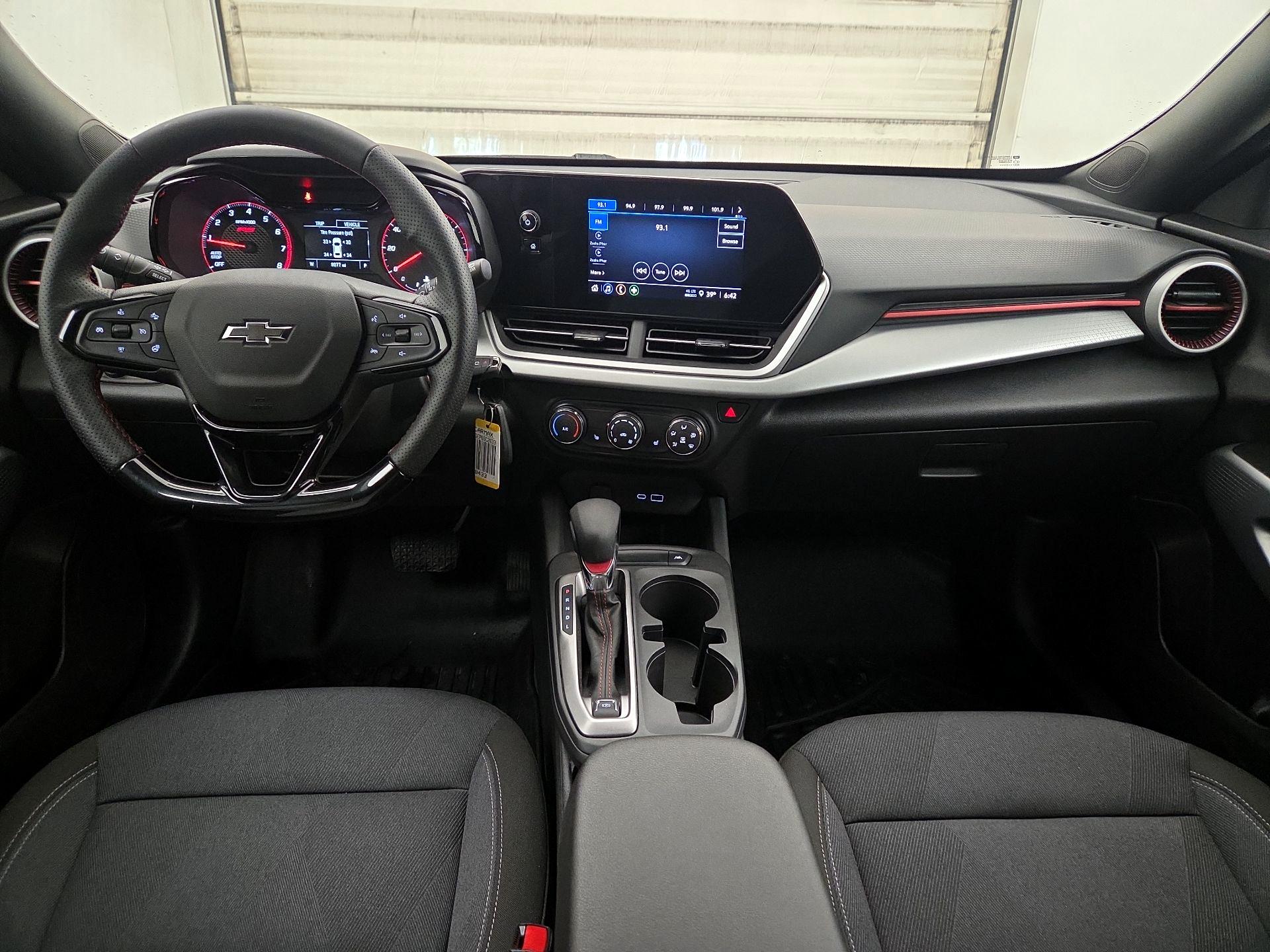 Thumbnail: 2025 Chevrolet Trax - 9