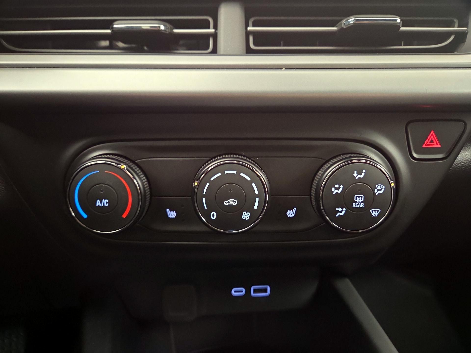 Thumbnail: 2025 Chevrolet Trax - 16