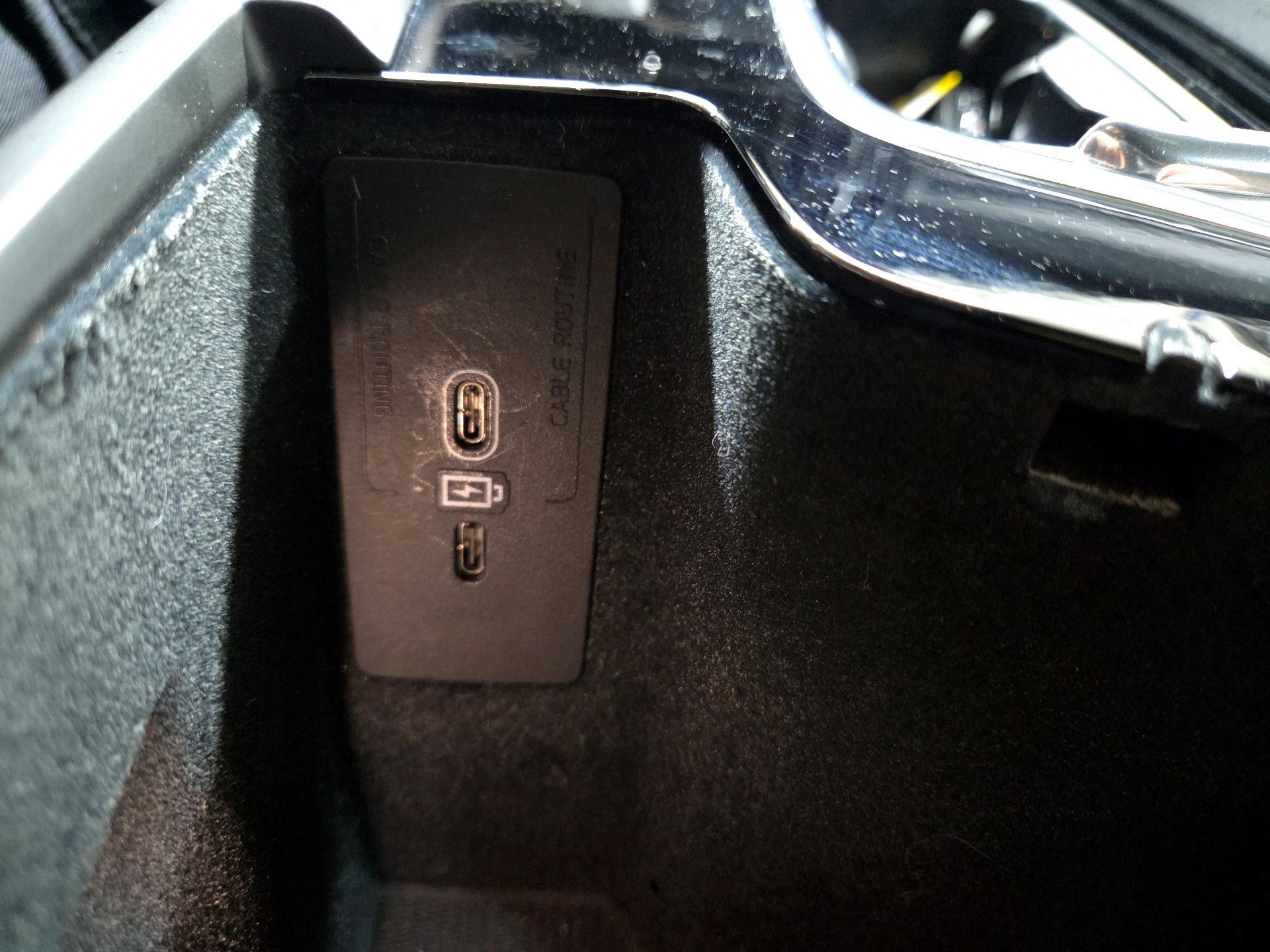 Thumbnail: 2022 Volvo XC60 - 19