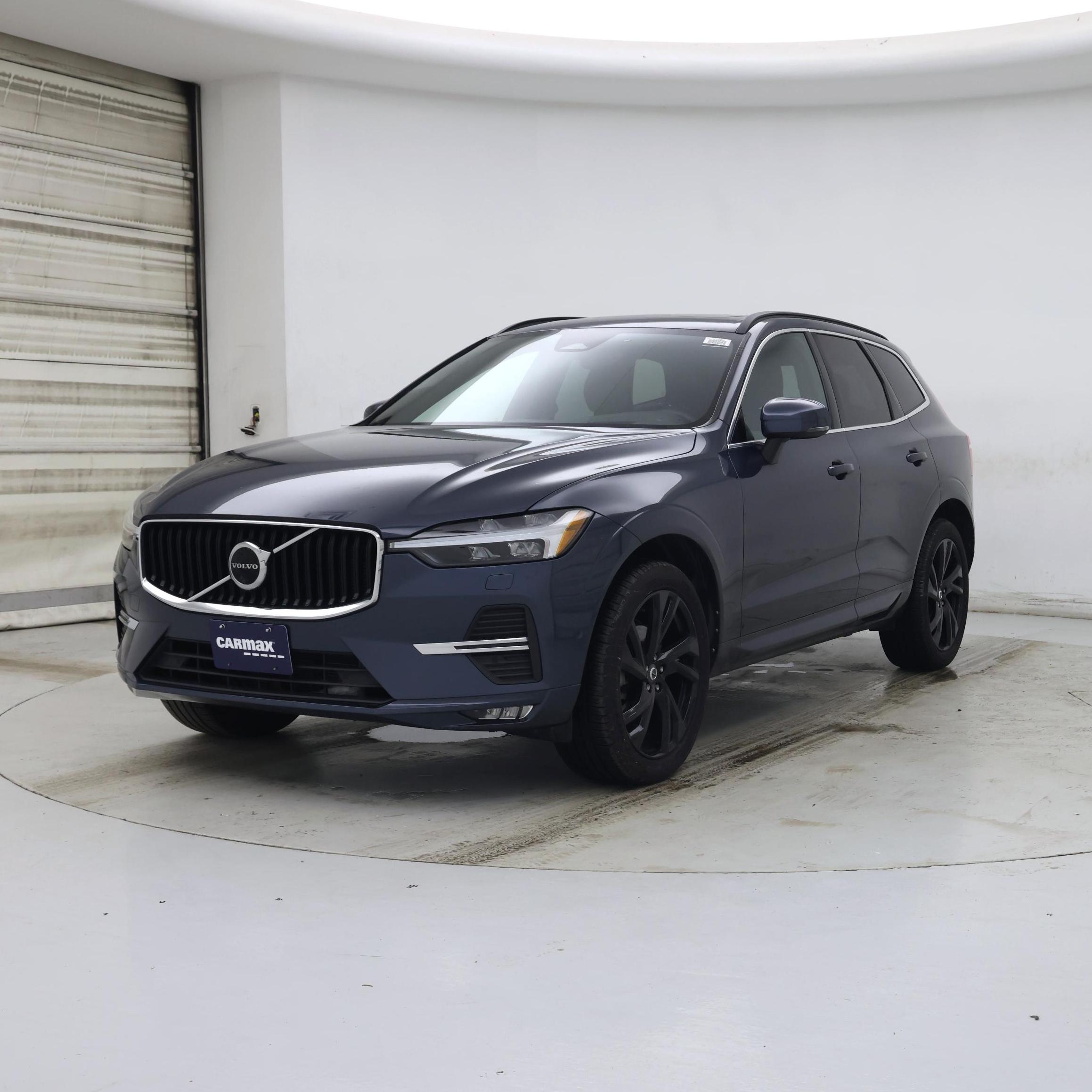 Thumbnail: 2022 Volvo XC60 - 4