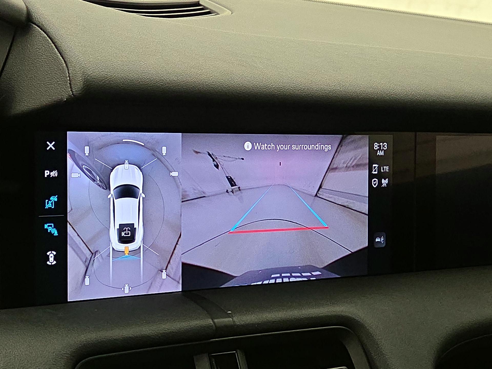 Thumbnail: 2022 Porsche Taycan - 13