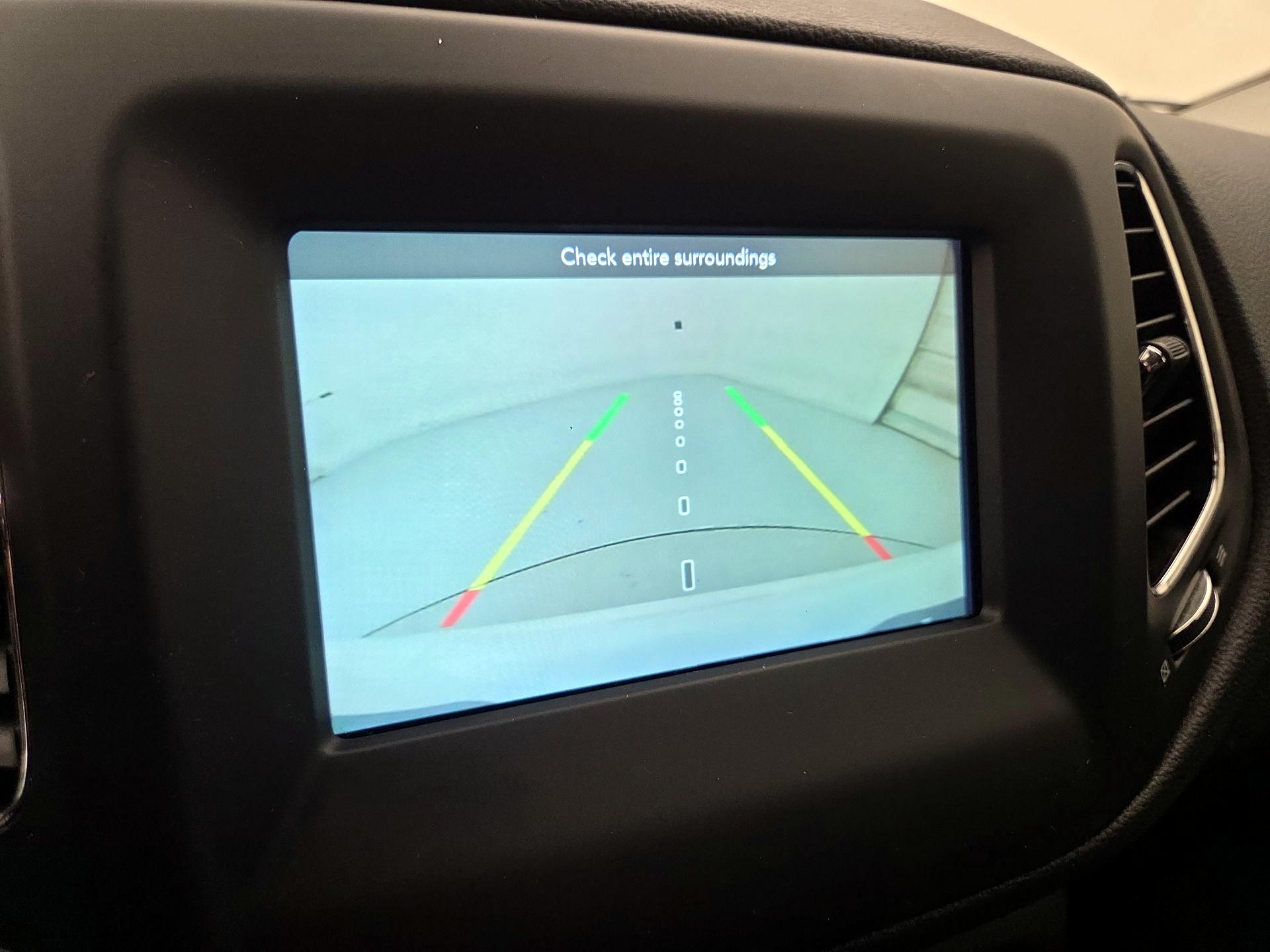 Thumbnail: 2020 Jeep Compass - 14