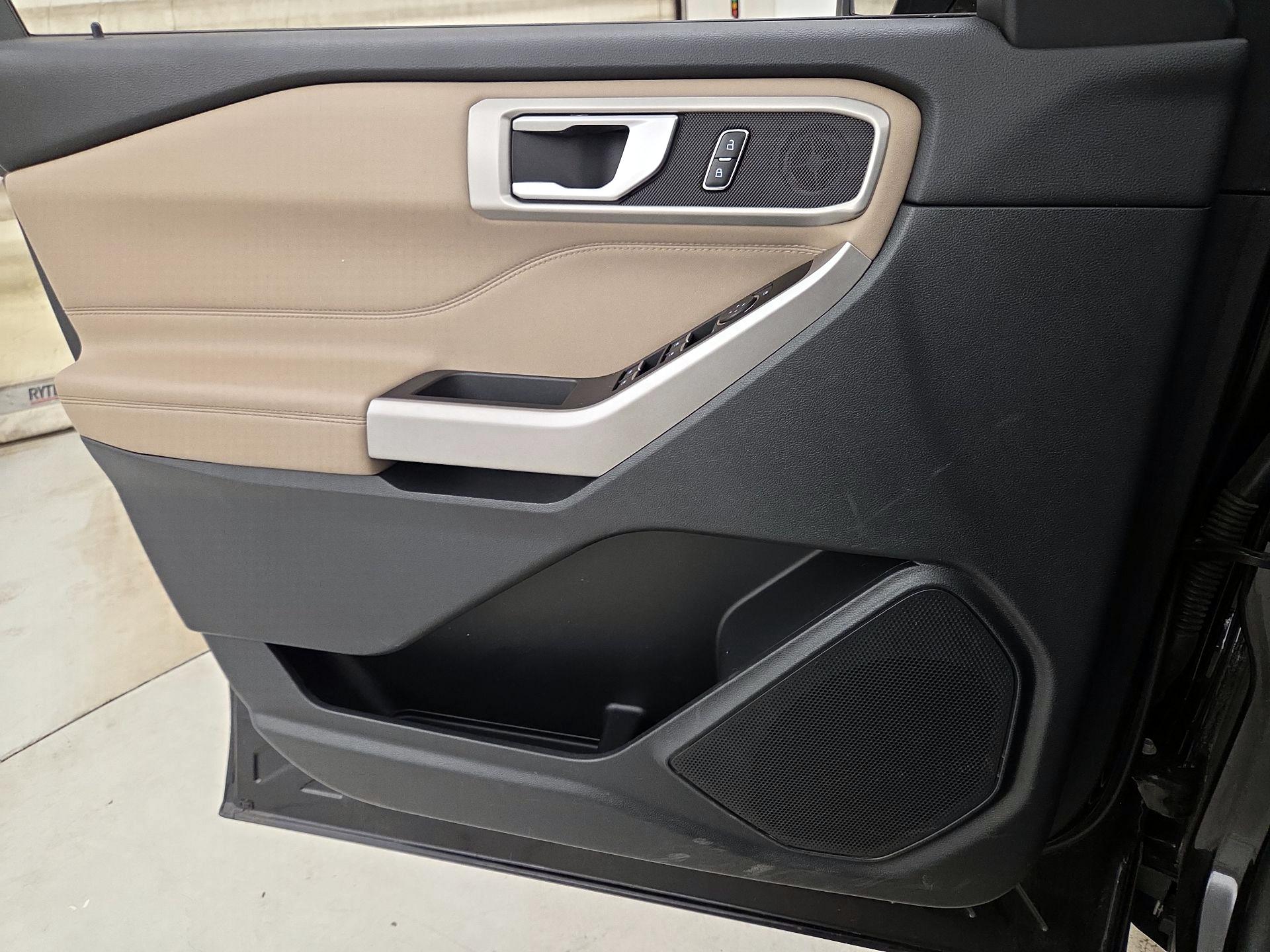 Thumbnail: 2023 Ford Explorer - 12