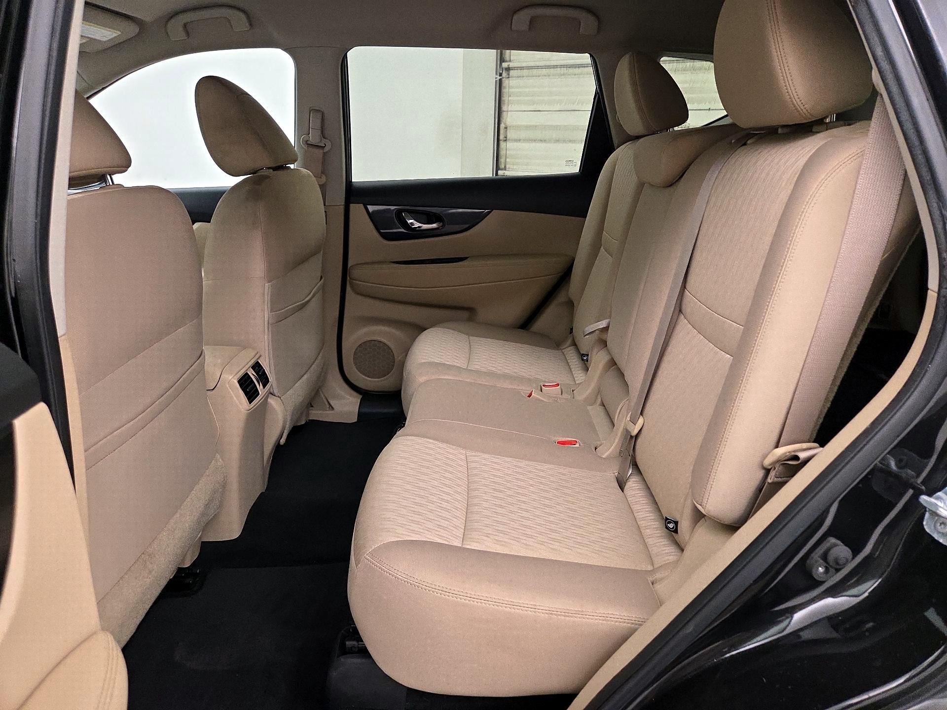 Thumbnail: 2017 Nissan Rogue - 19