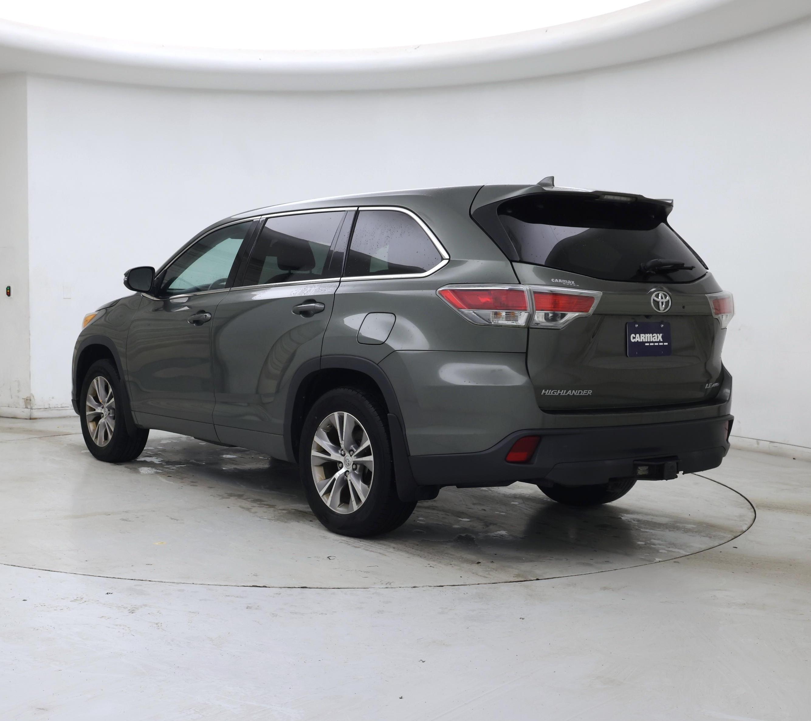 Thumbnail: 2015 Toyota Highlander - 2