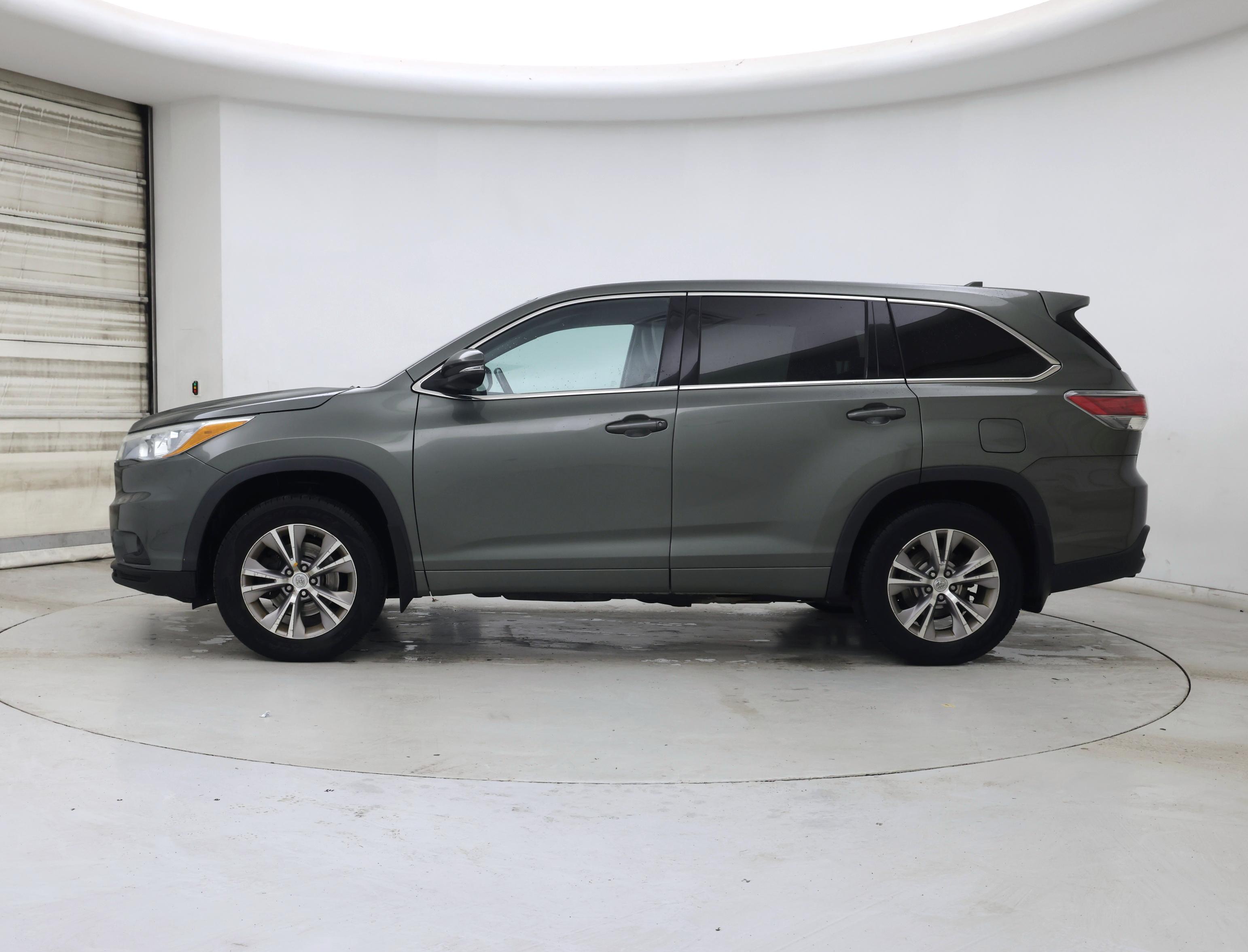 Thumbnail: 2015 Toyota Highlander - 3