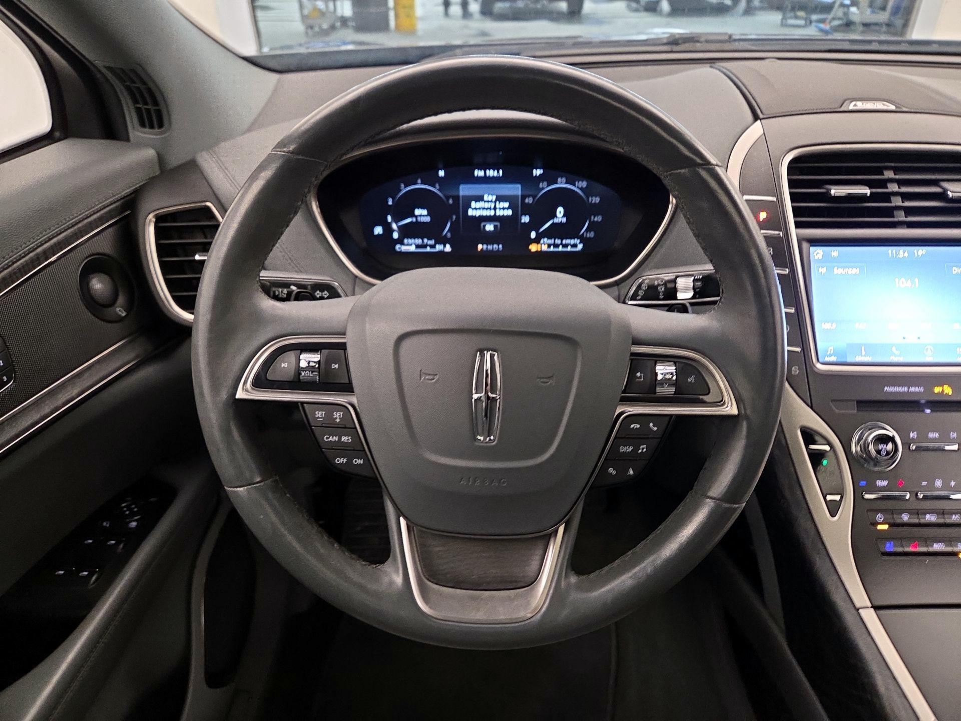 Thumbnail: 2020 Lincoln Nautilus - 10