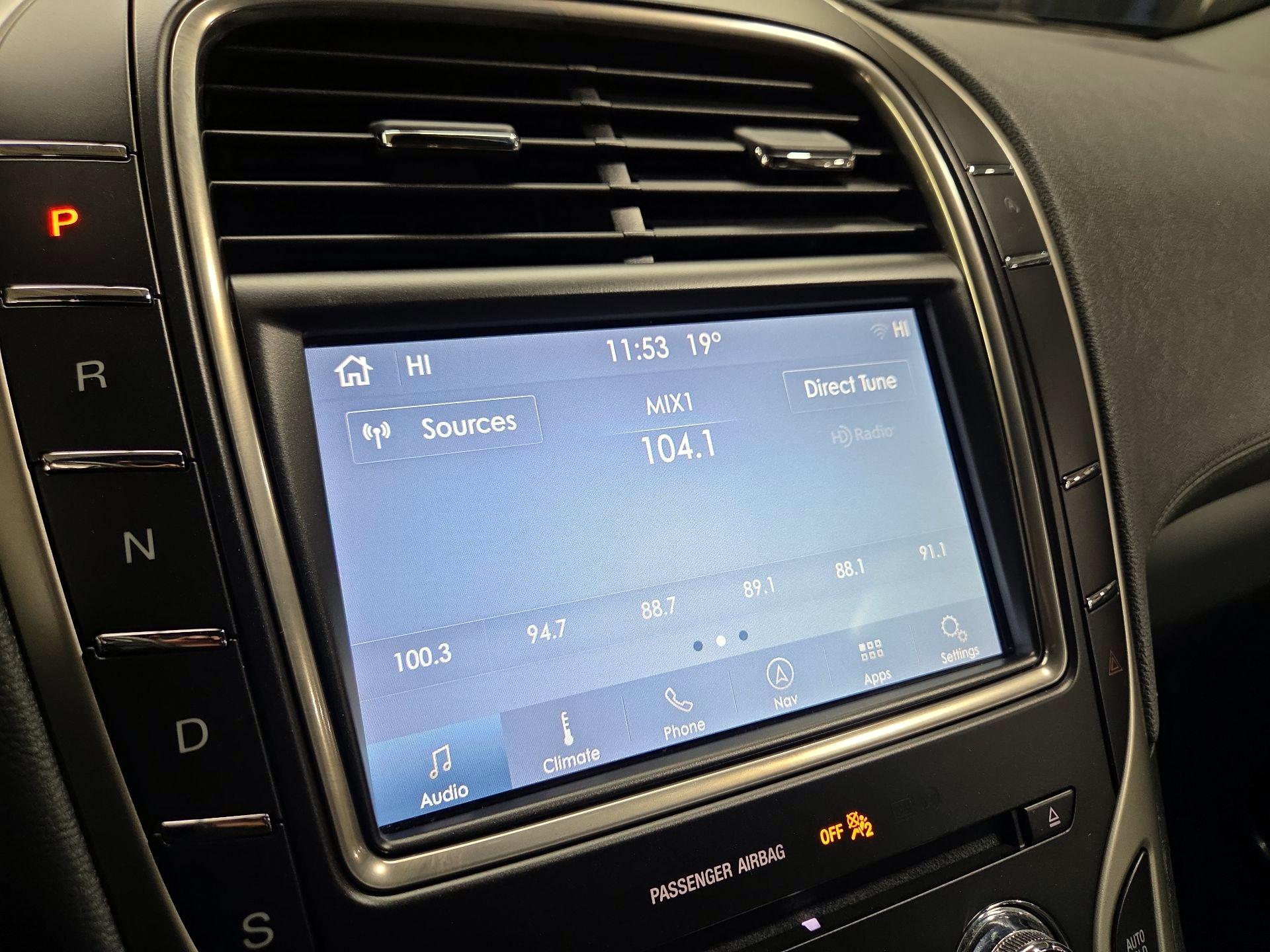 Thumbnail: 2020 Lincoln Nautilus - 16