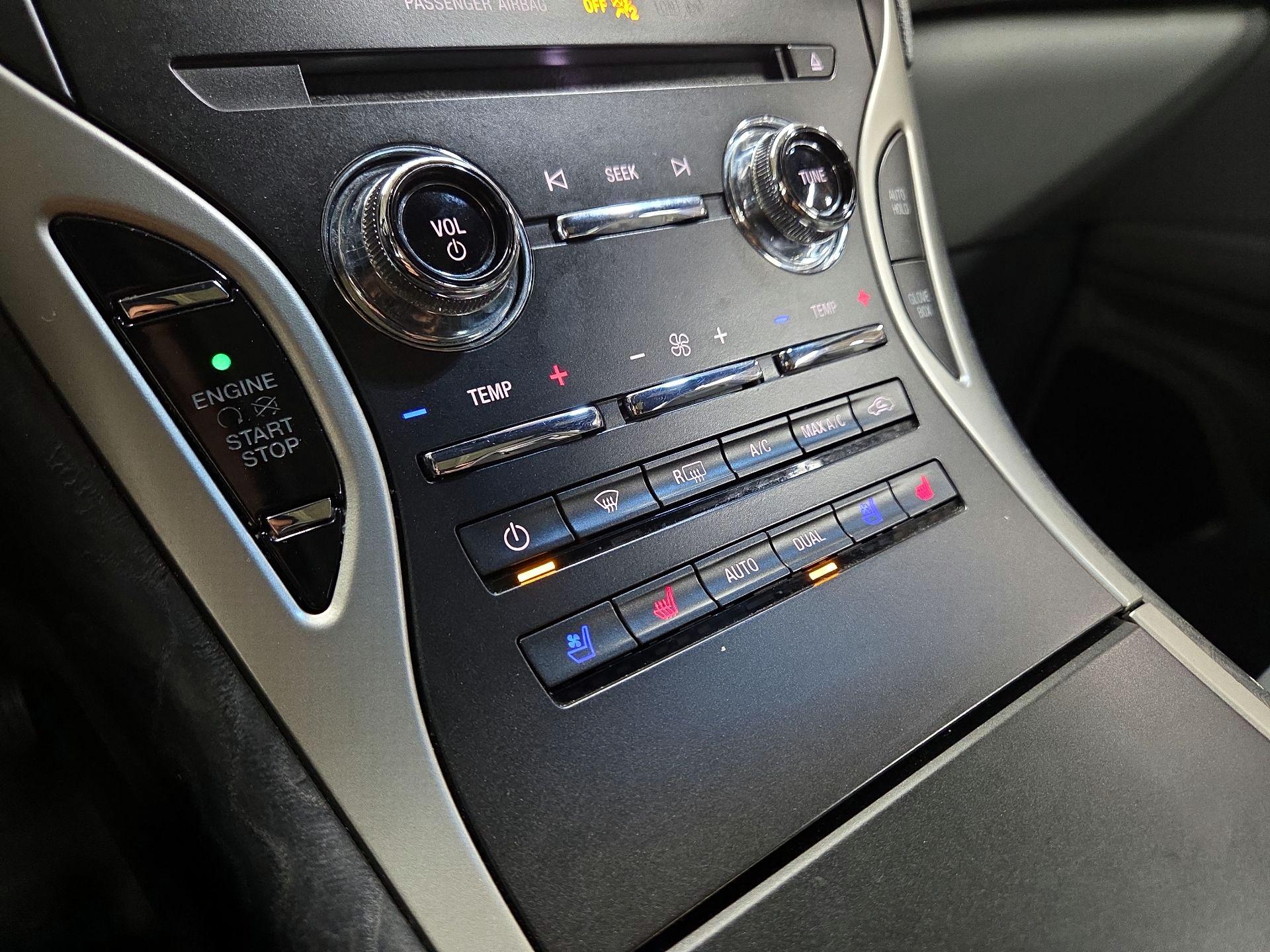 Thumbnail: 2020 Lincoln Nautilus - 17