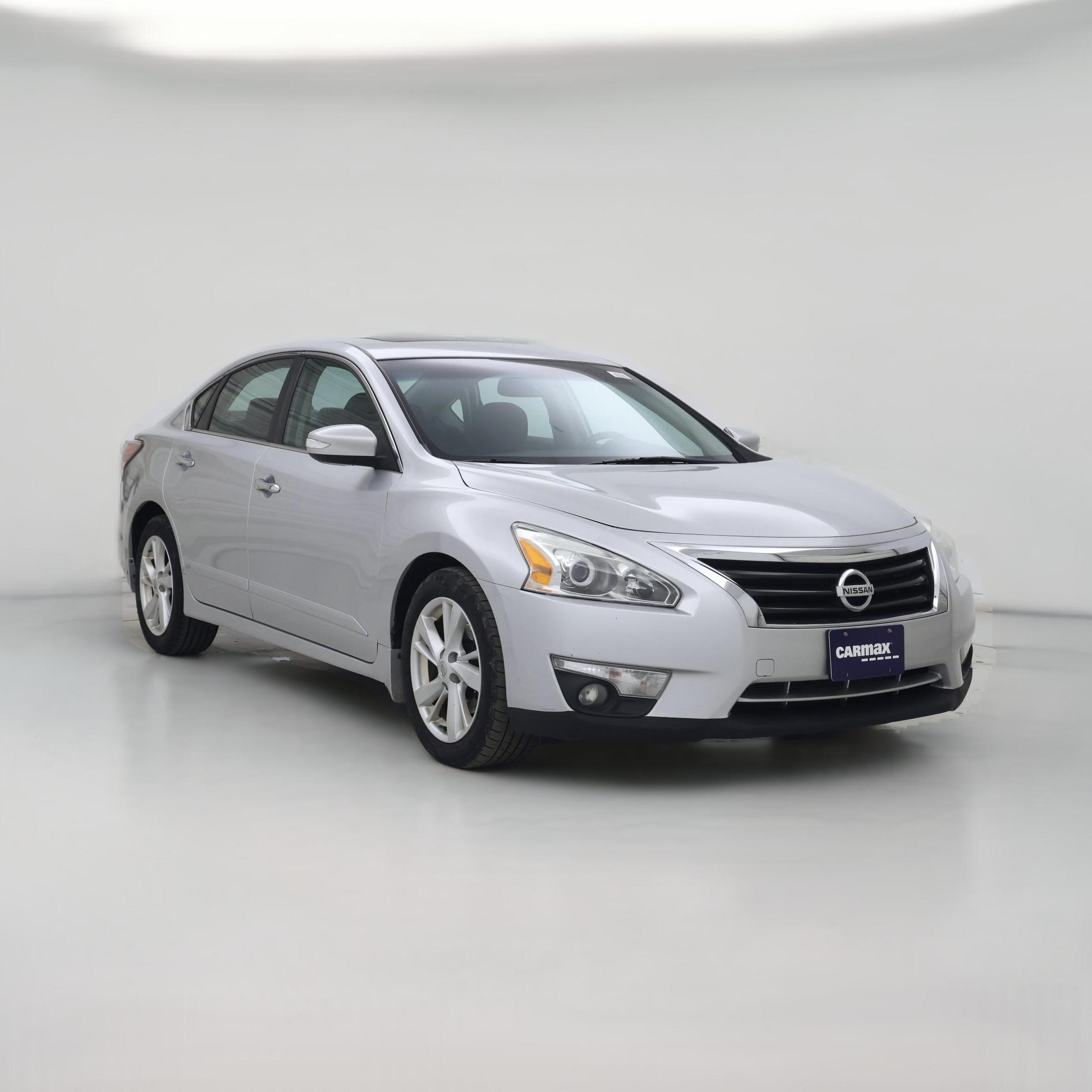 Thumbnail: 2015 Nissan Altima - 1