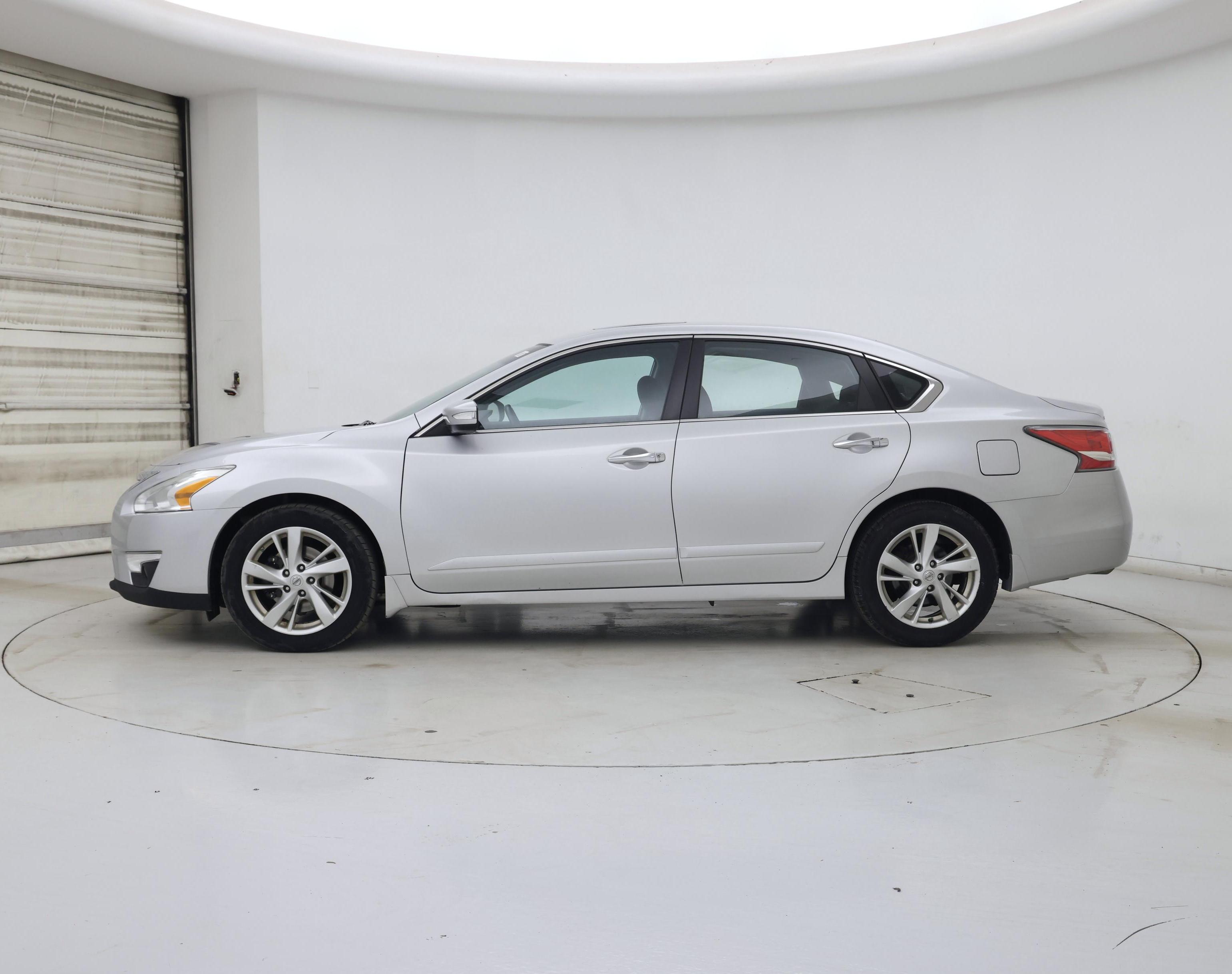 Thumbnail: 2015 Nissan Altima - 3