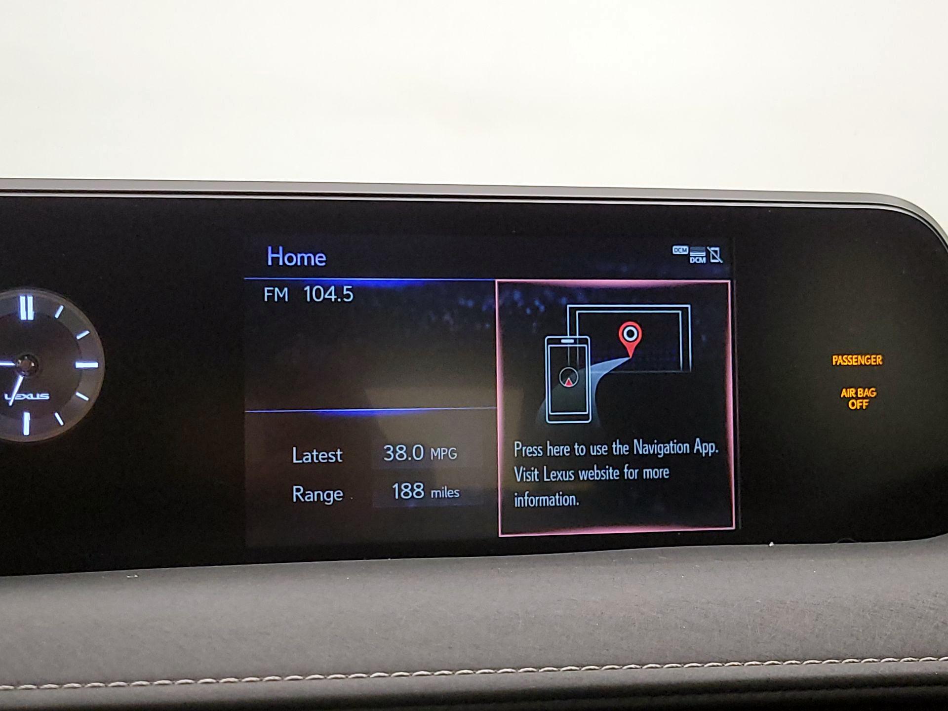 Thumbnail: 2022 Lexus UX - 15