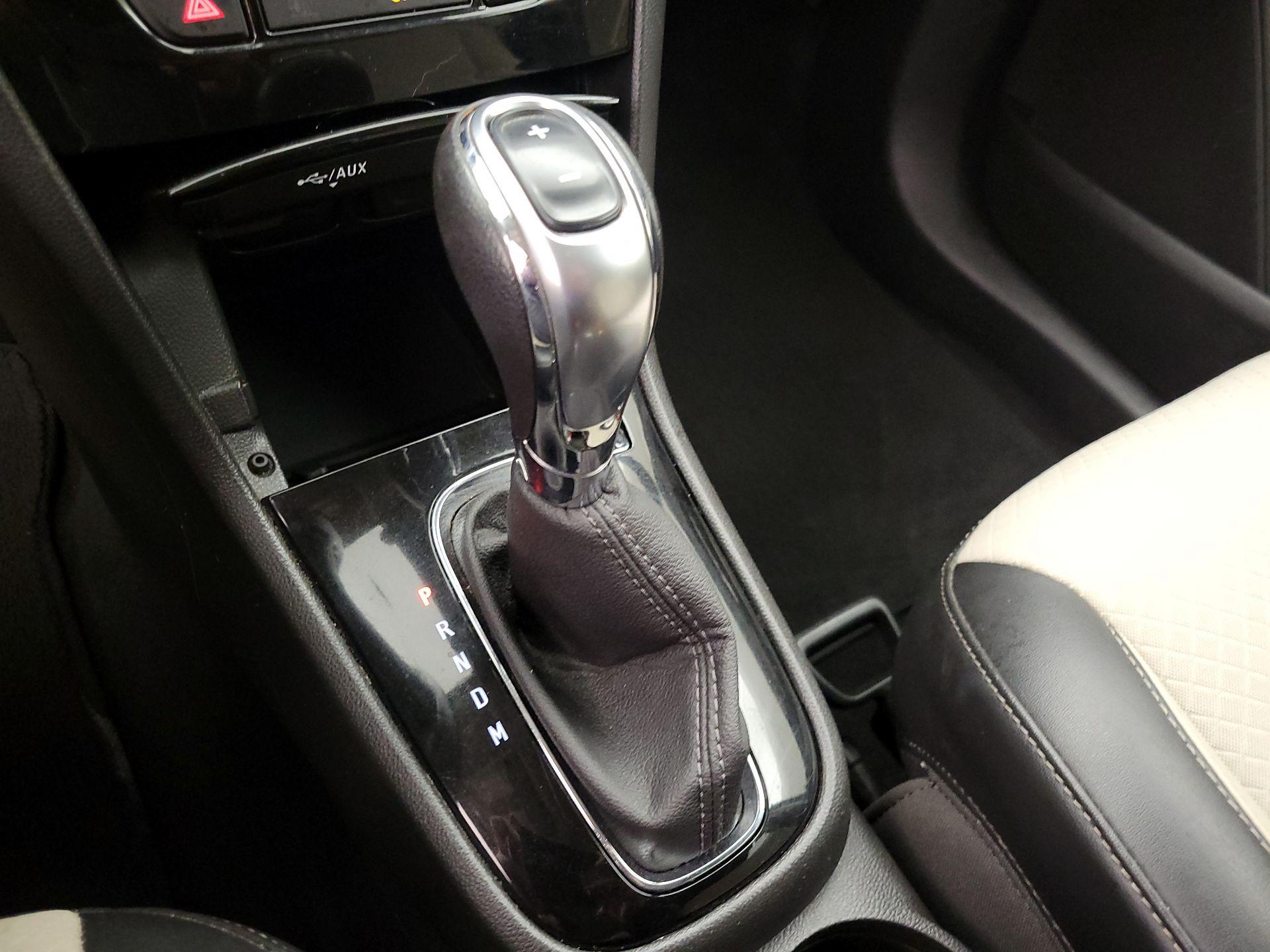 Thumbnail: 2018 Buick Encore - 17