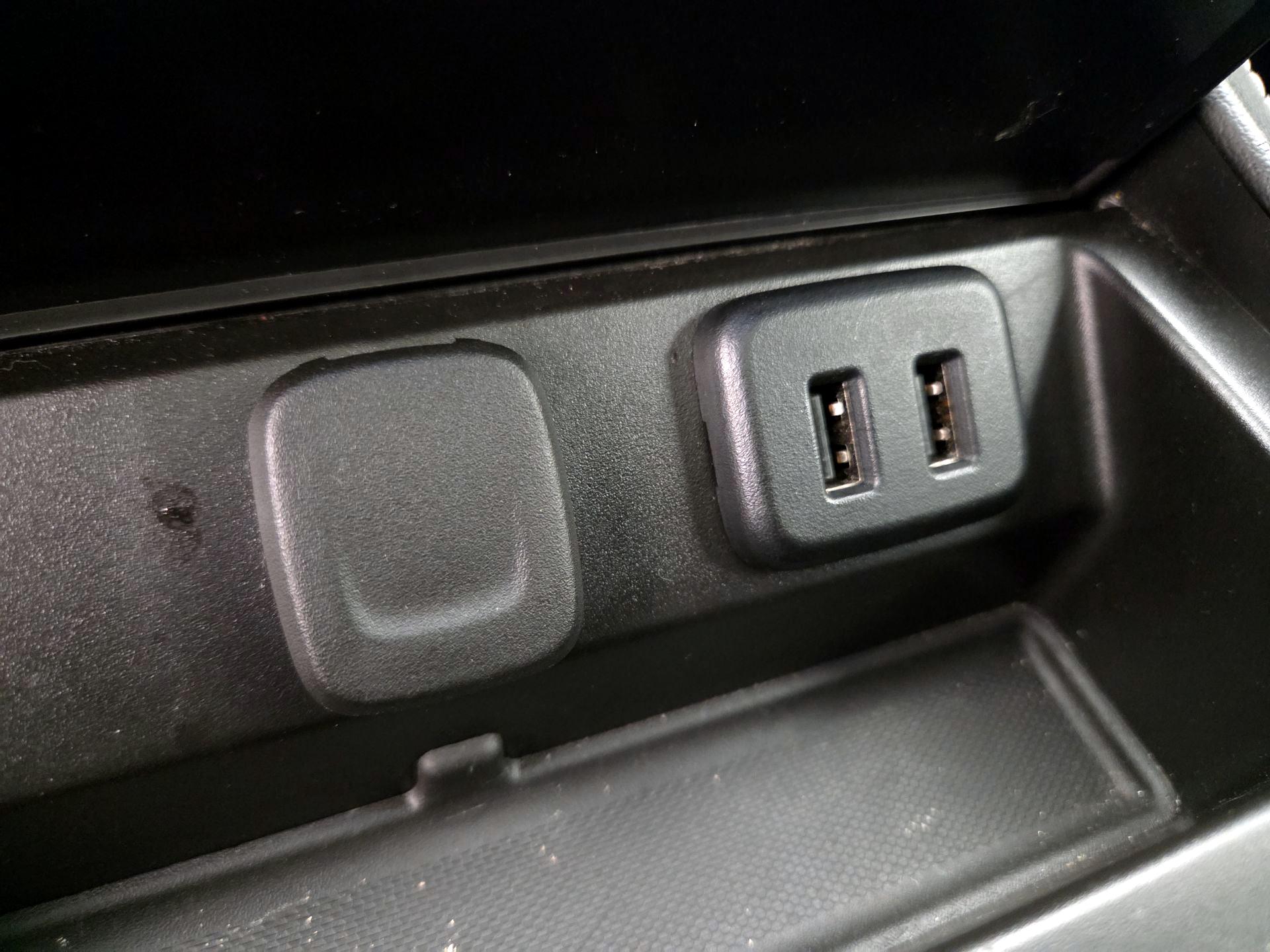 Thumbnail: 2020 Chevrolet Suburban - 19