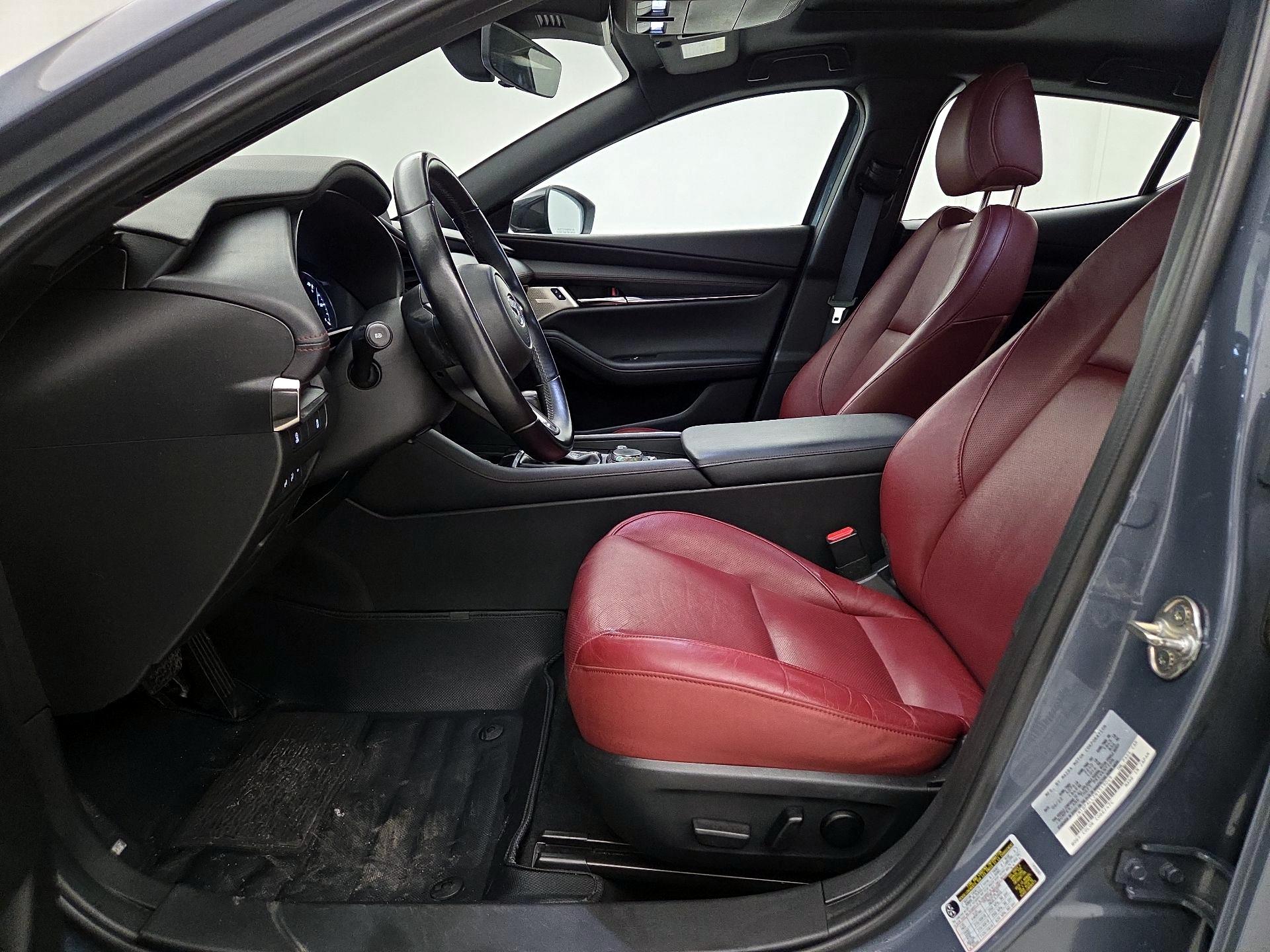 Thumbnail: 2022 Mazda Mazda3 - 11