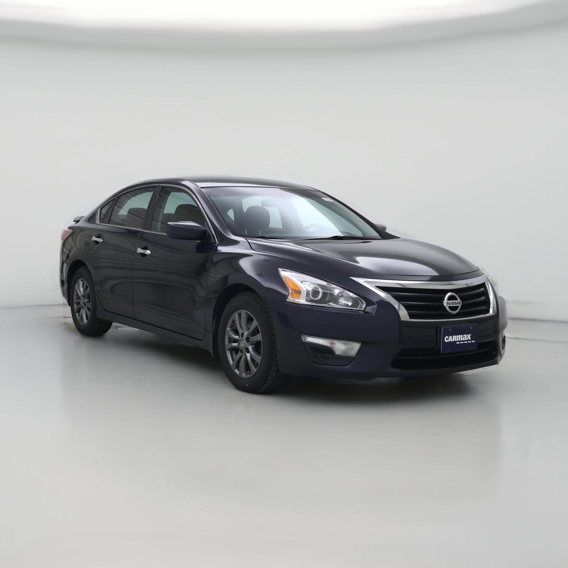 Thumbnail: 2015 Nissan Altima - 1