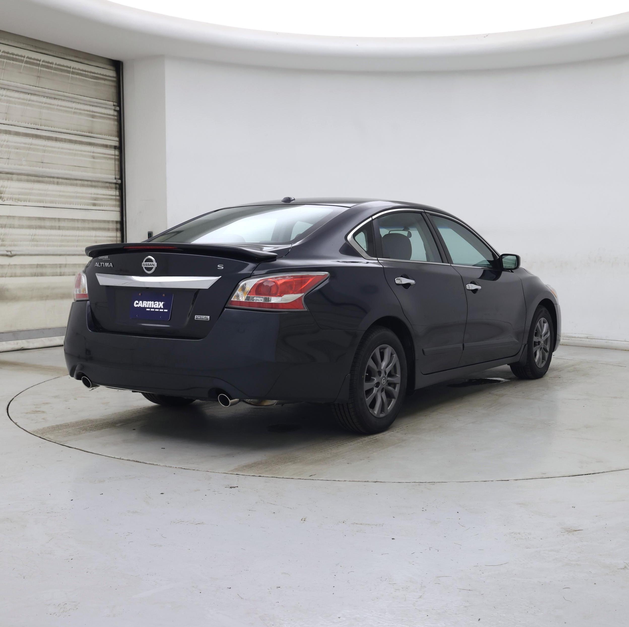 Thumbnail: 2015 Nissan Altima - 8