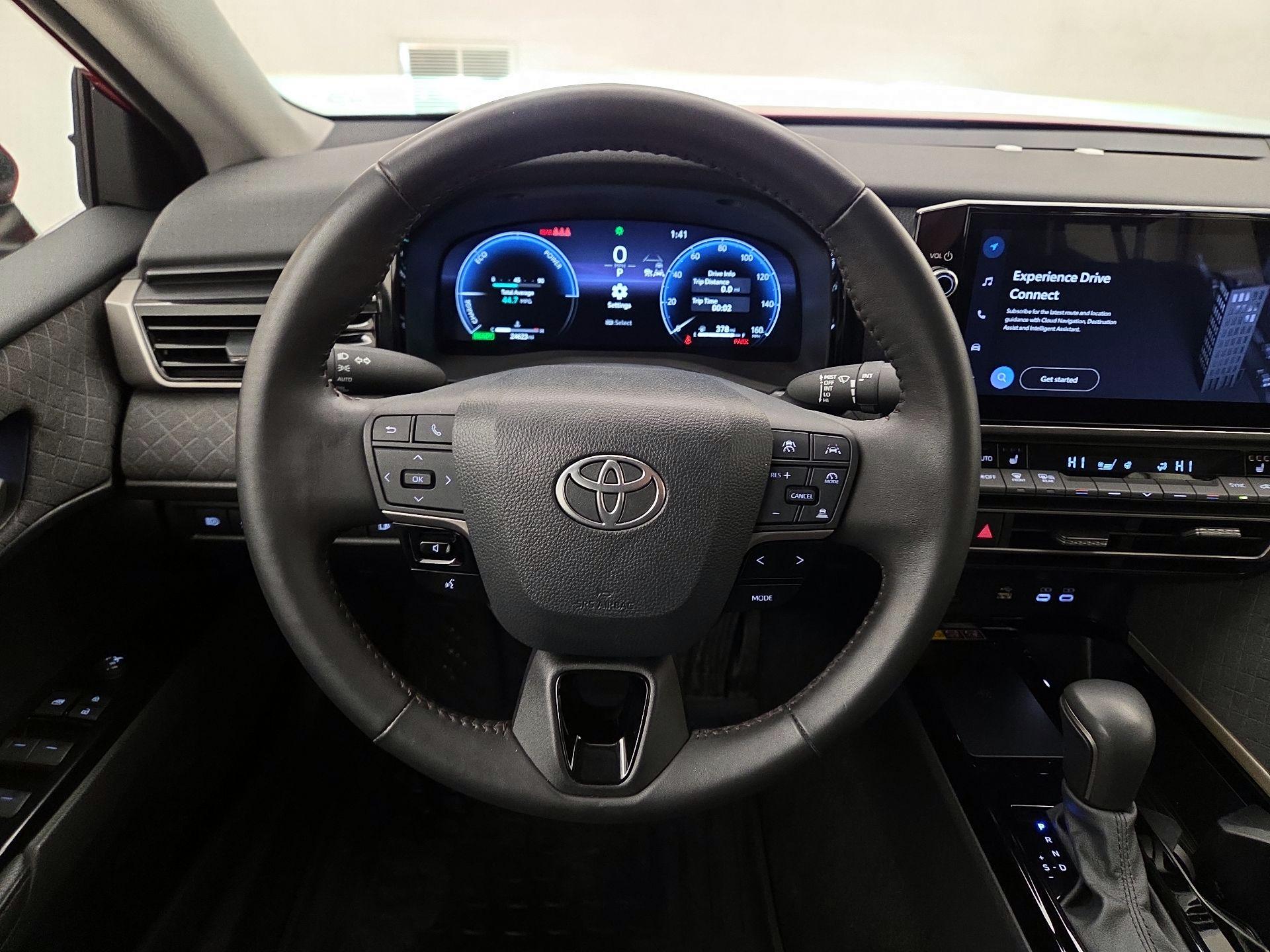 Thumbnail: 2025 Toyota Camry - 10