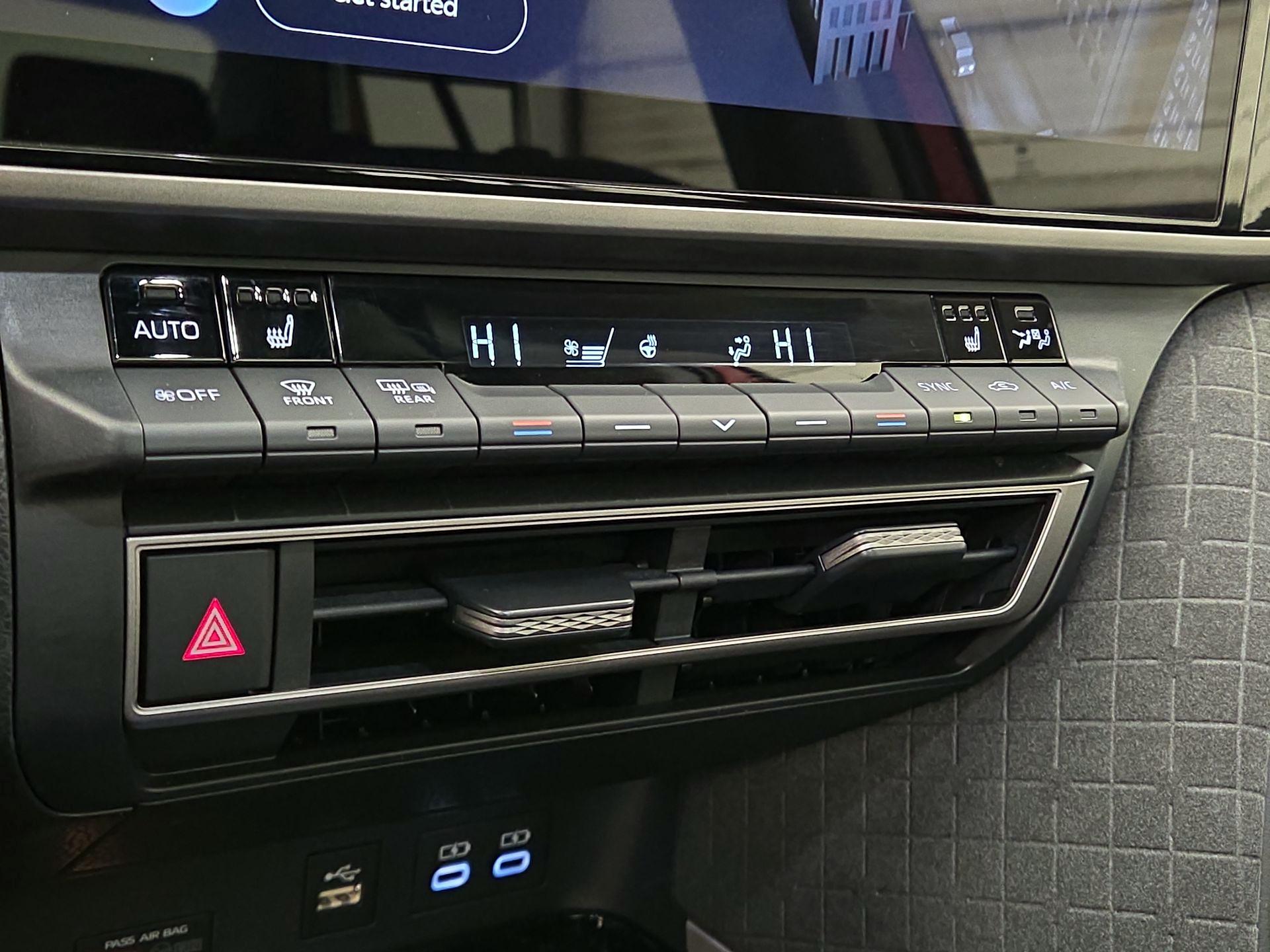 Thumbnail: 2025 Toyota Camry - 16