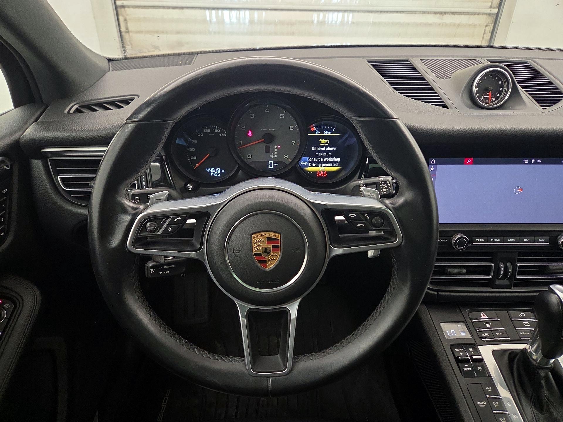Thumbnail: 2021 Porsche Macan - 10