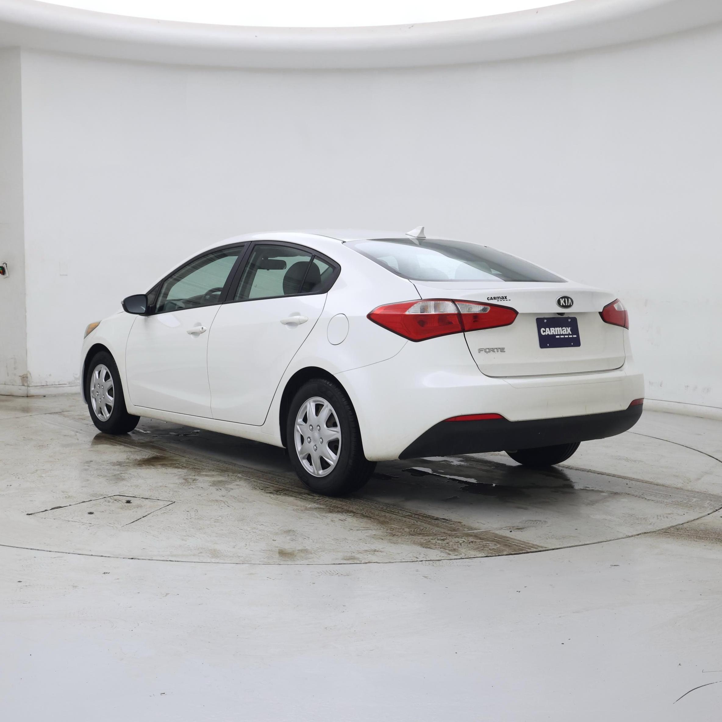 Thumbnail: 2016 Kia Forte - 2