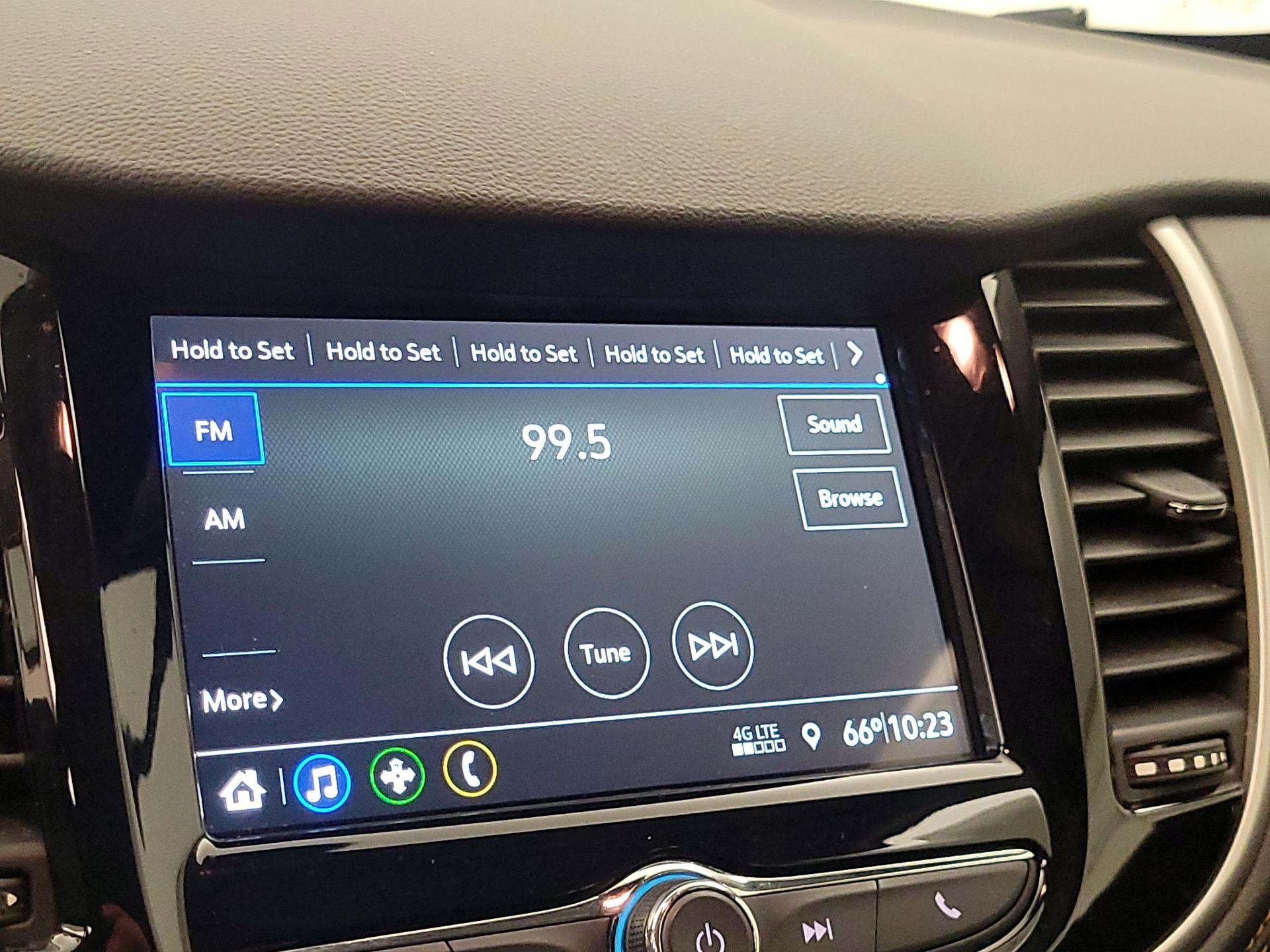 Thumbnail: 2019 Chevrolet Trax - 15