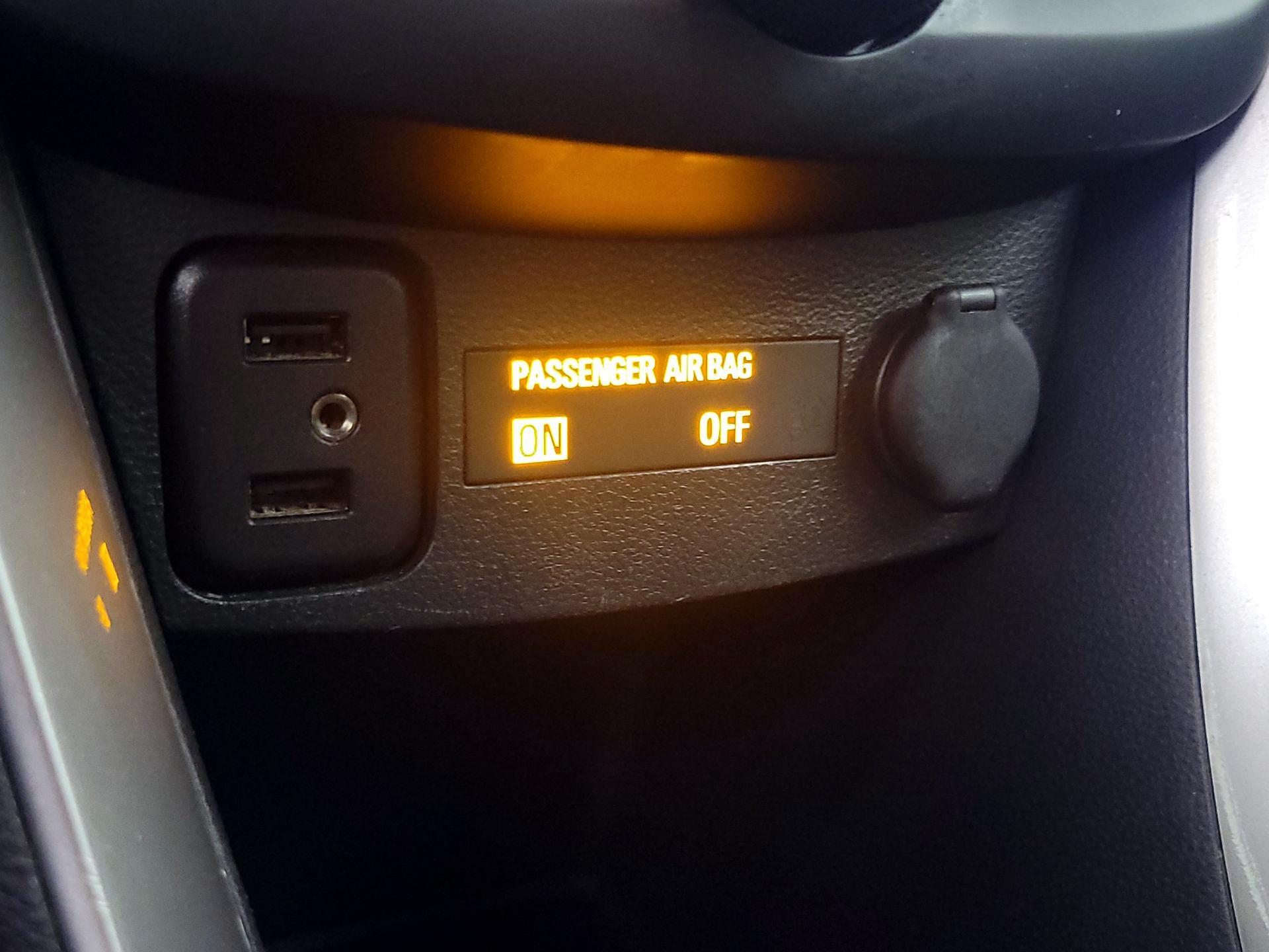 Thumbnail: 2019 Chevrolet Trax - 18