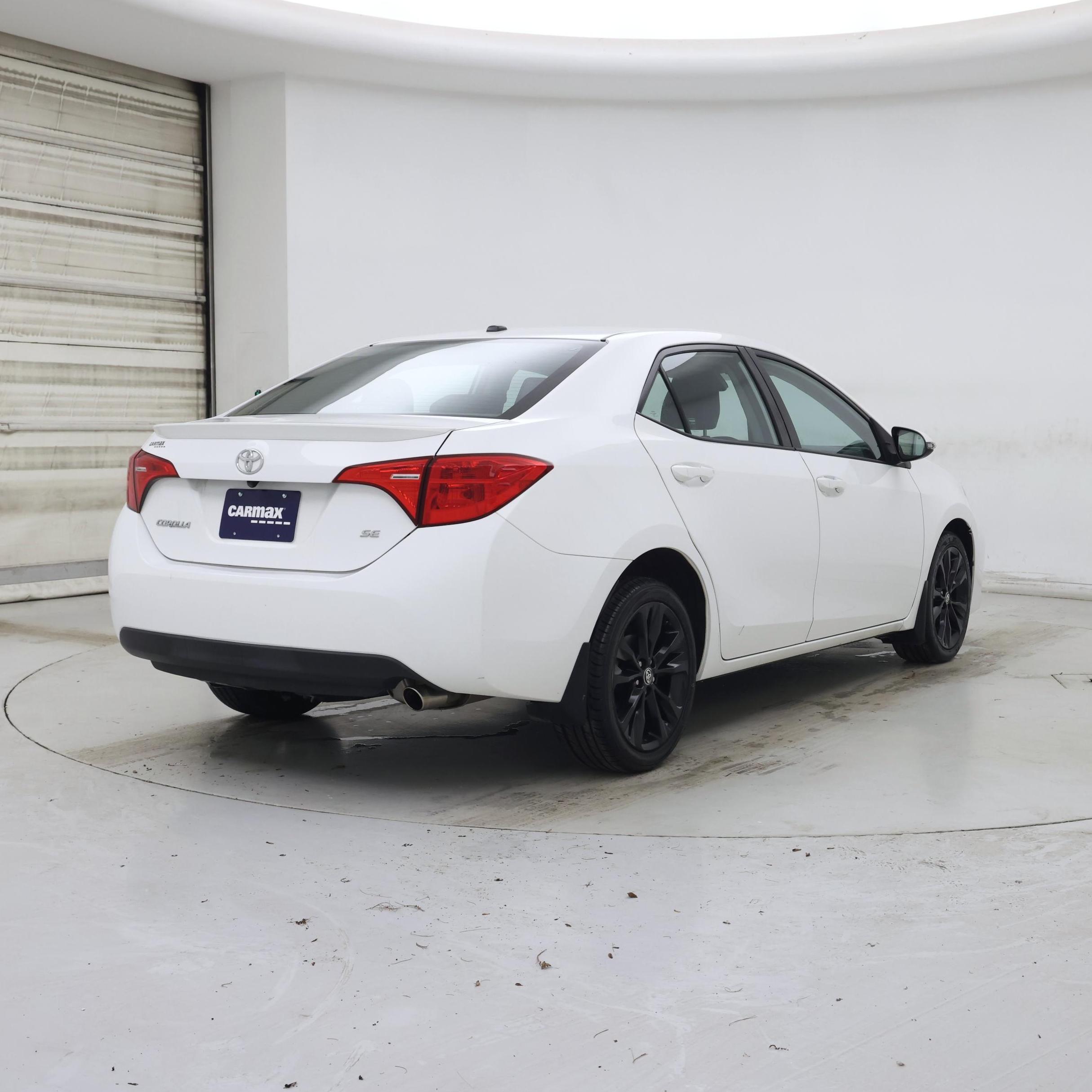 Thumbnail: 2017 Toyota Corolla - 8