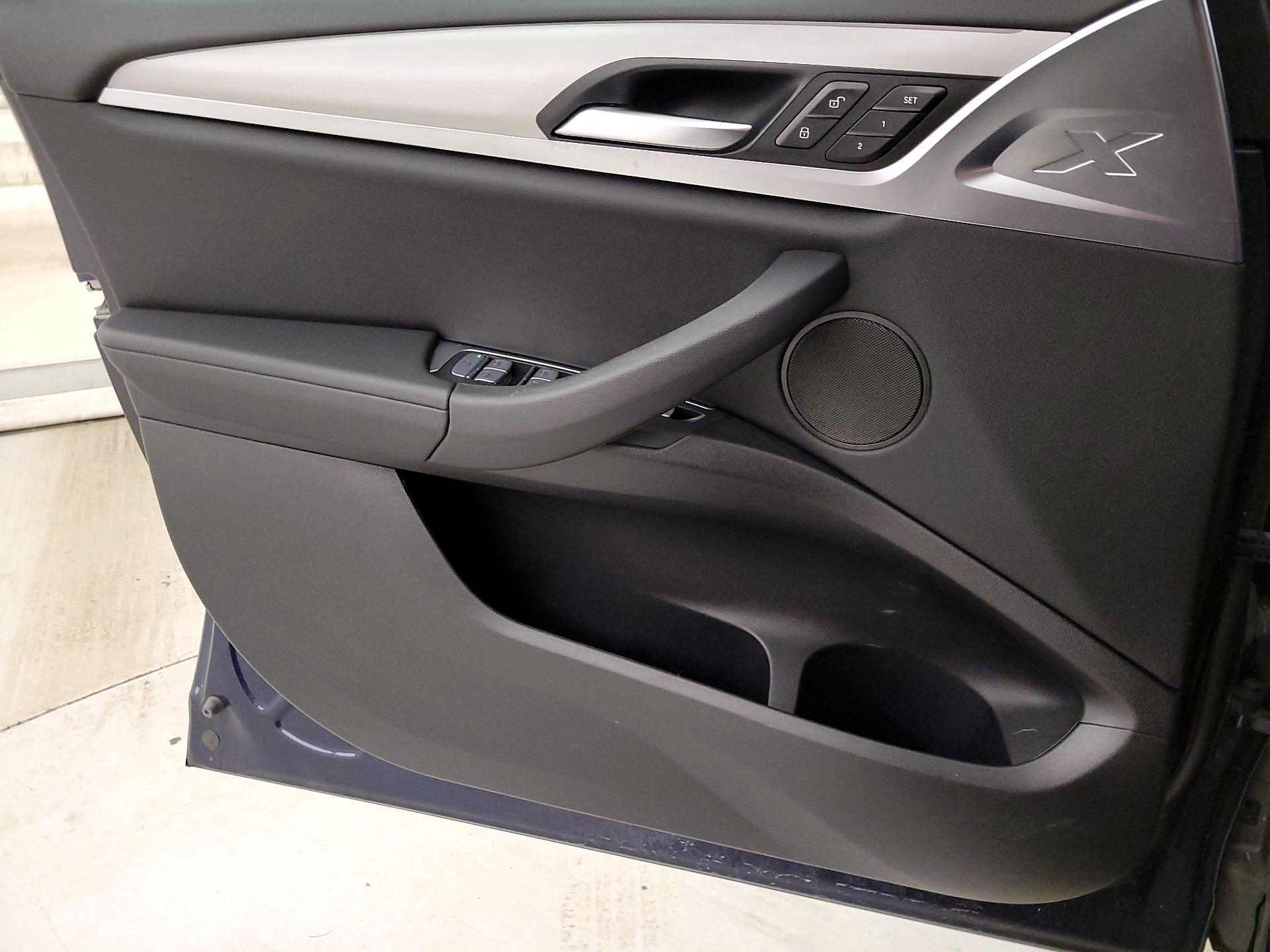 Thumbnail: 2022 BMW X3 - 12