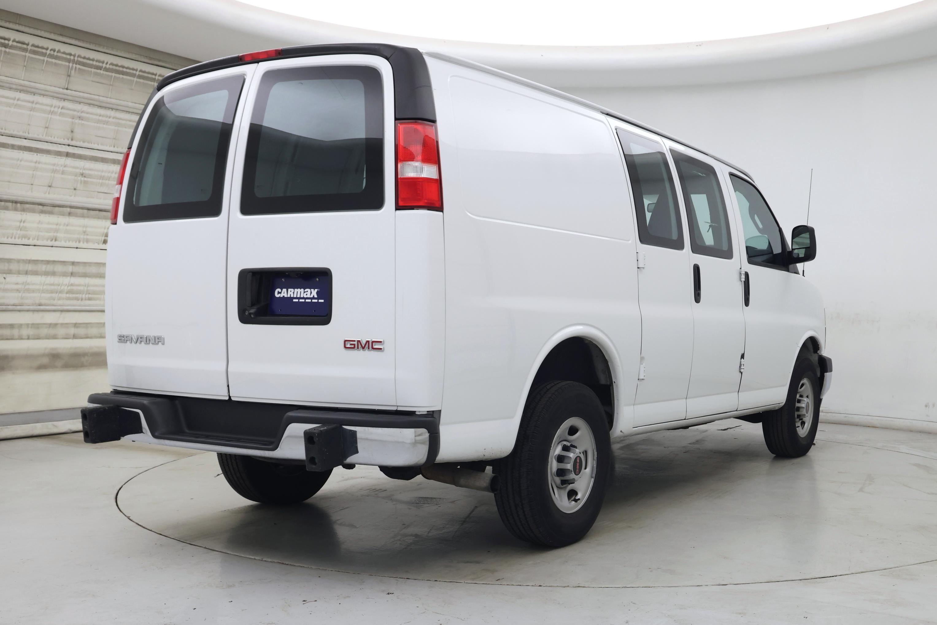 Thumbnail: 2022 GMC Savana - 8