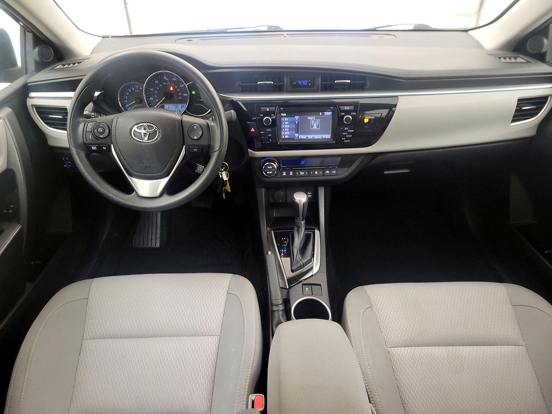 Thumbnail: 2015 Toyota Corolla - 9