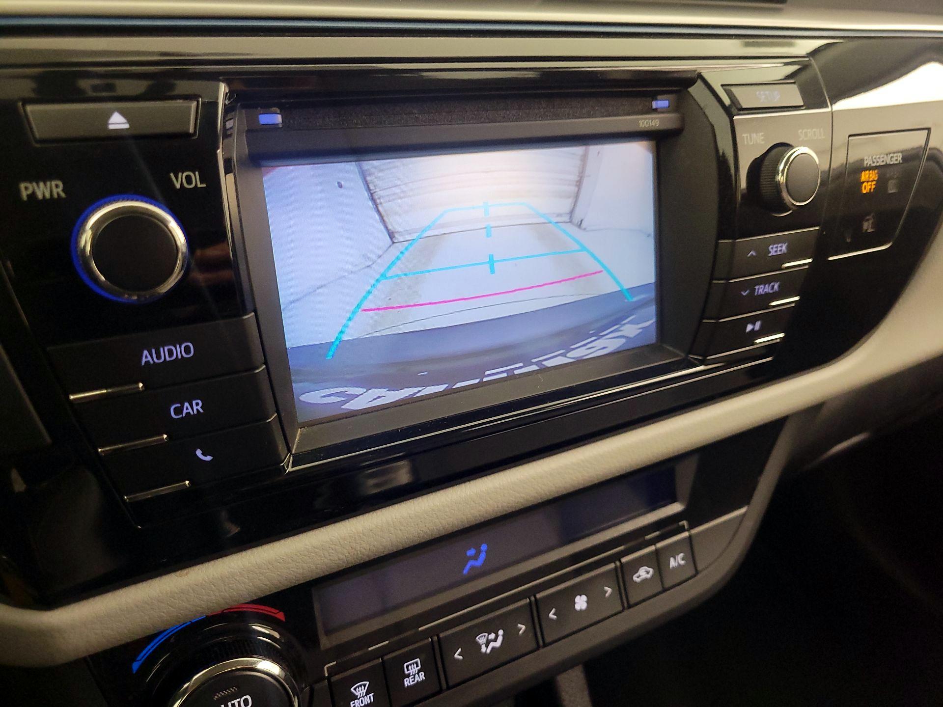 Thumbnail: 2015 Toyota Corolla - 14