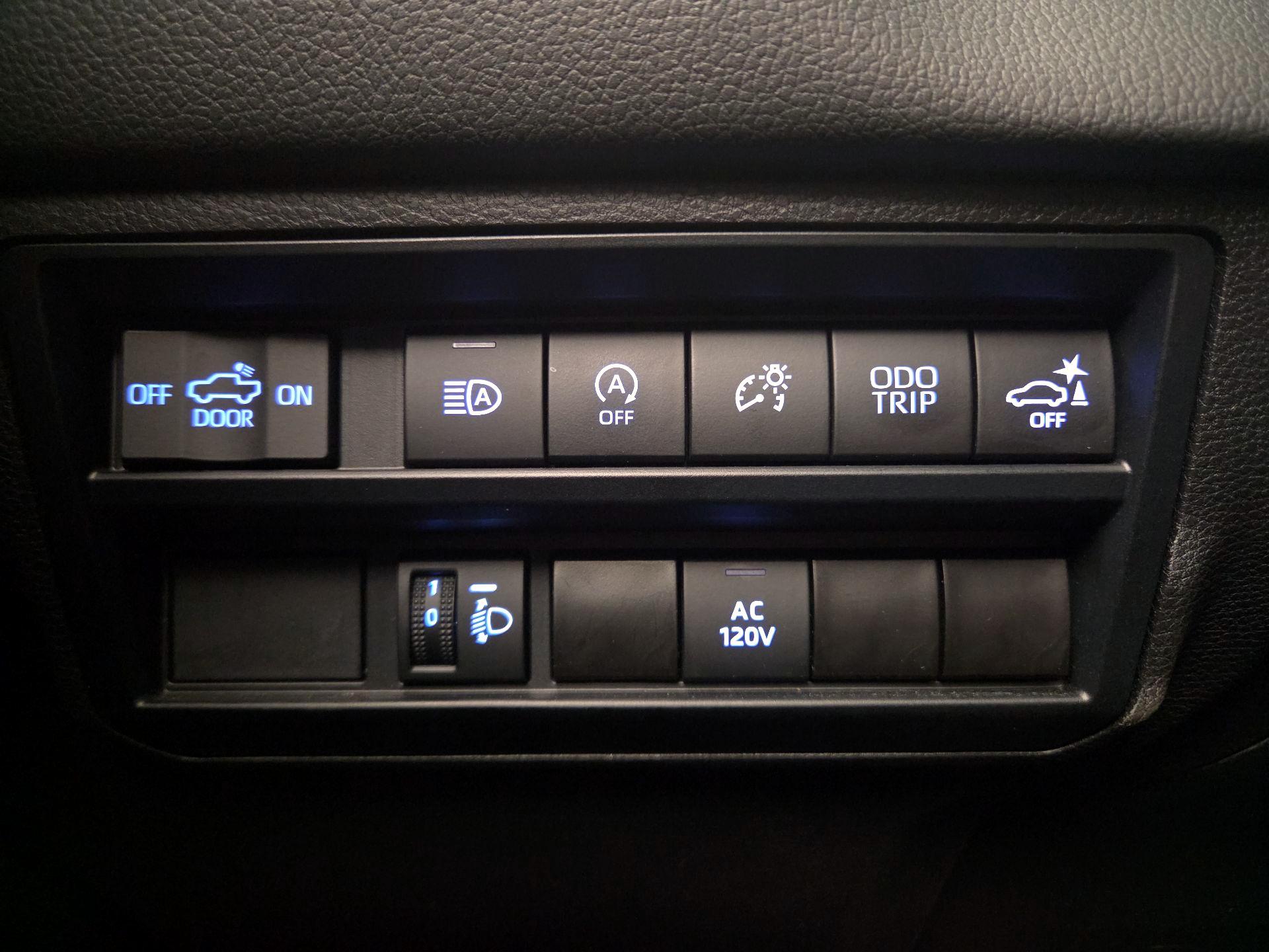 Thumbnail: 2024 Toyota Tundra - 13