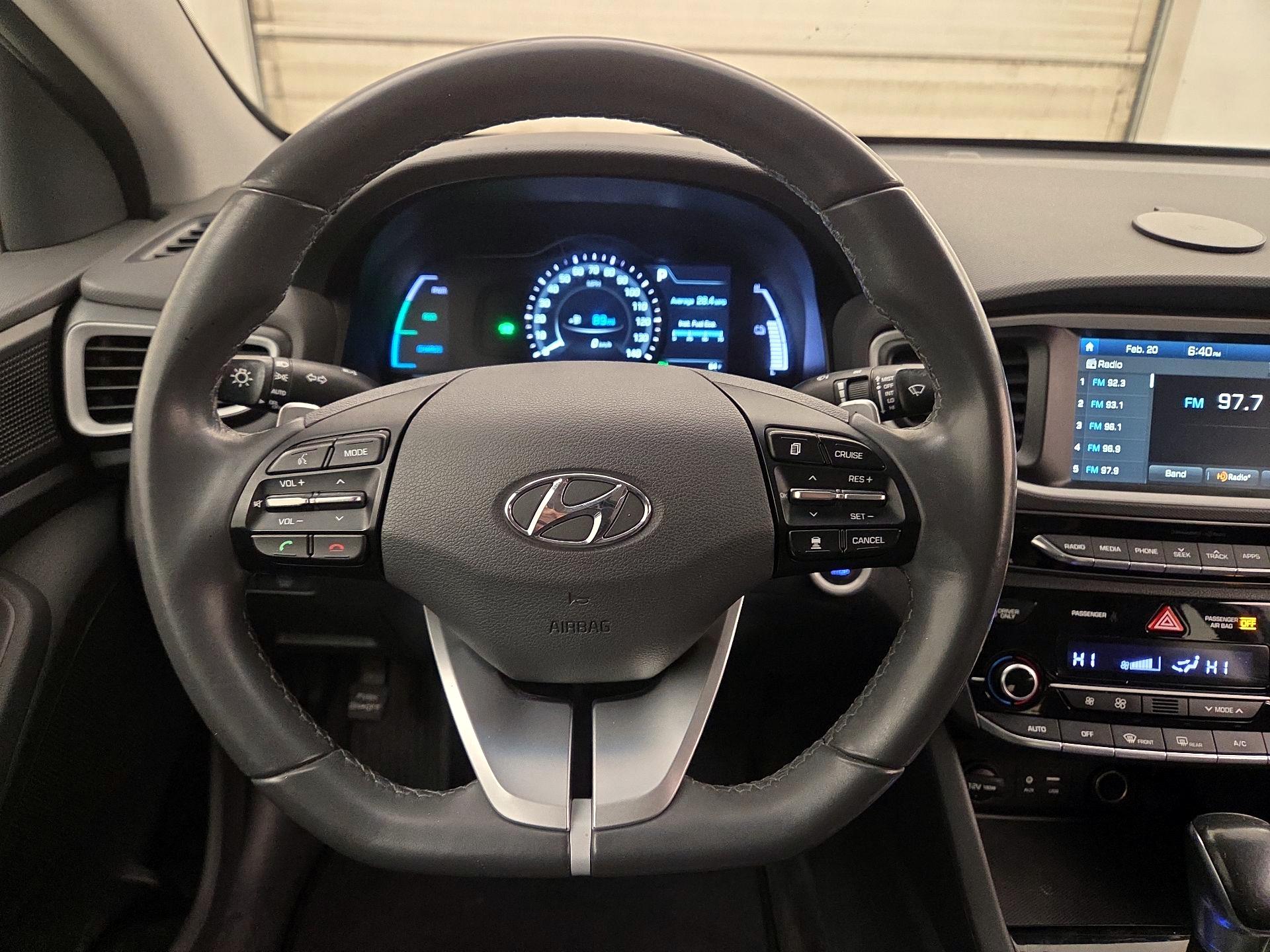 Thumbnail: 2019 Hyundai Ioniq - 10