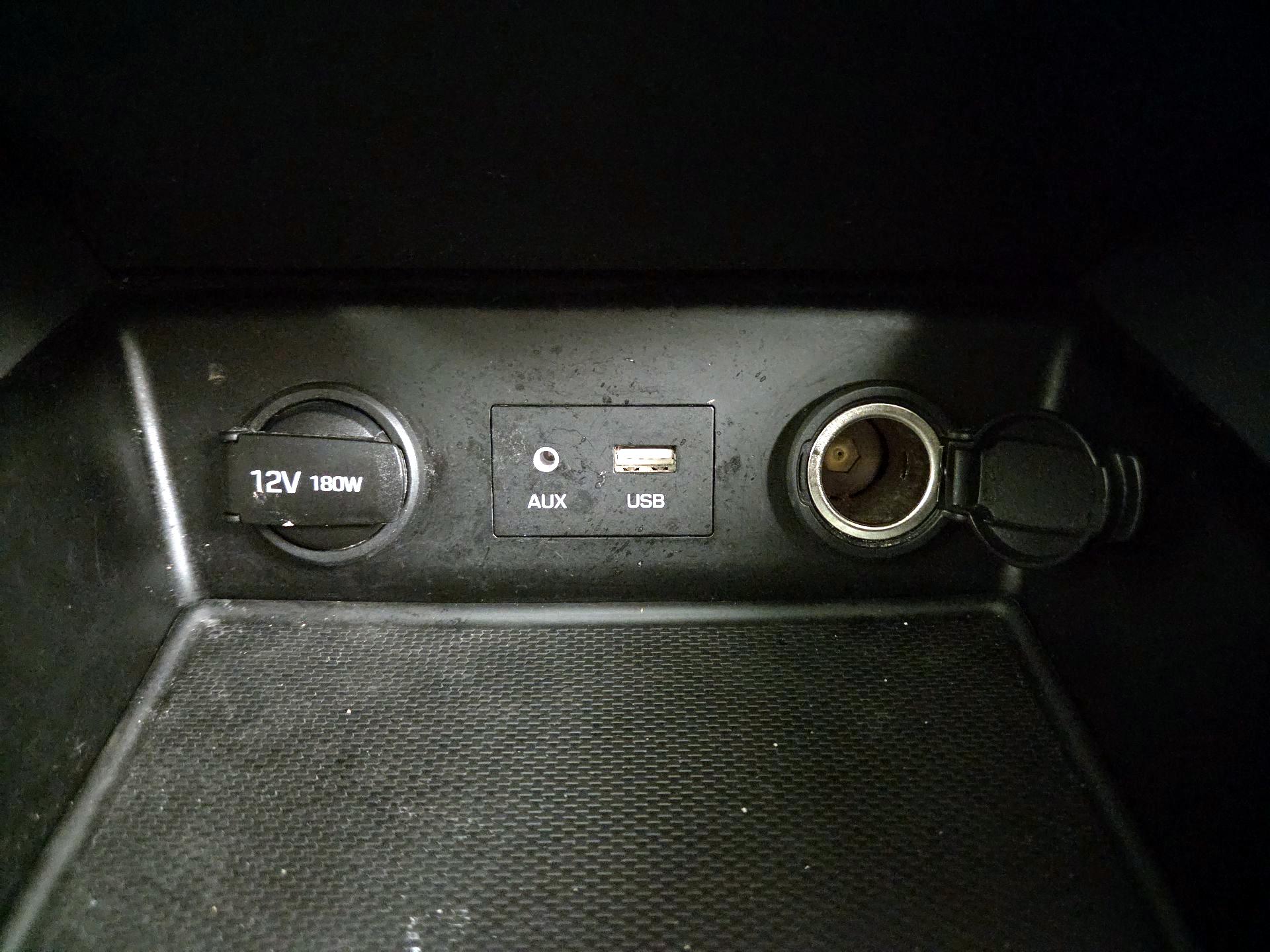 Thumbnail: 2019 Hyundai Ioniq - 18