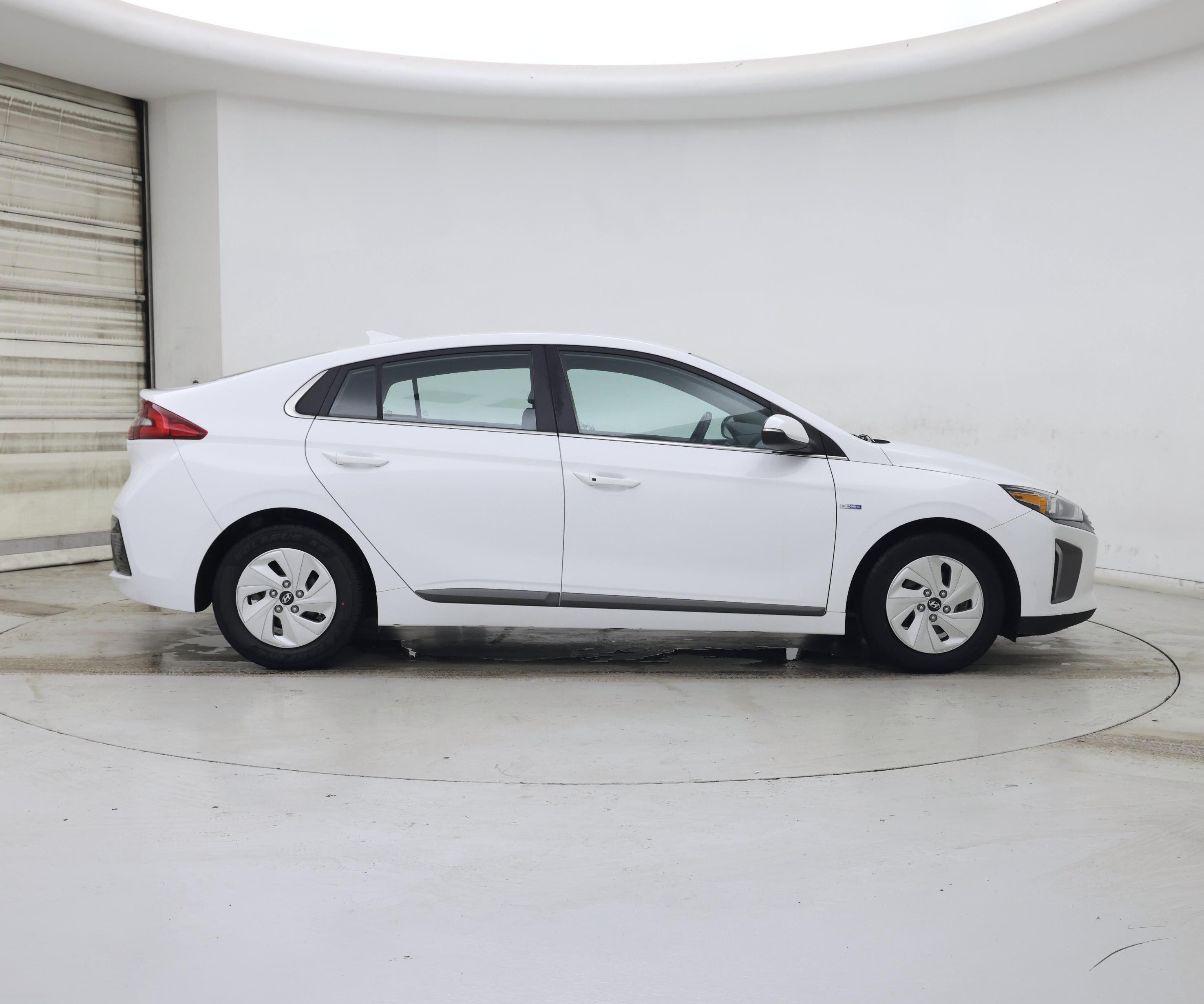 Thumbnail: 2019 Hyundai Ioniq - 7