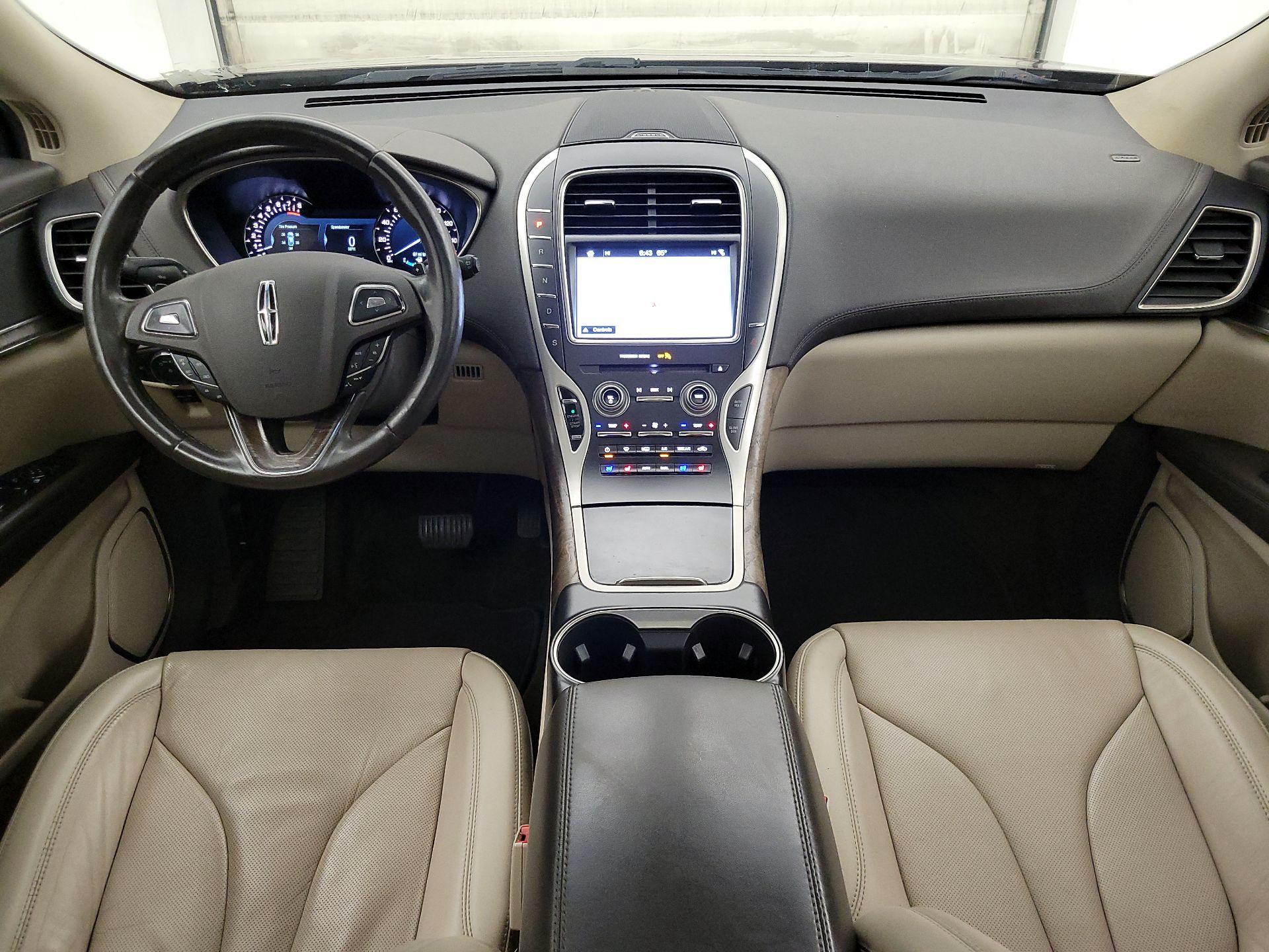 Thumbnail: 2017 Lincoln MKX - 9