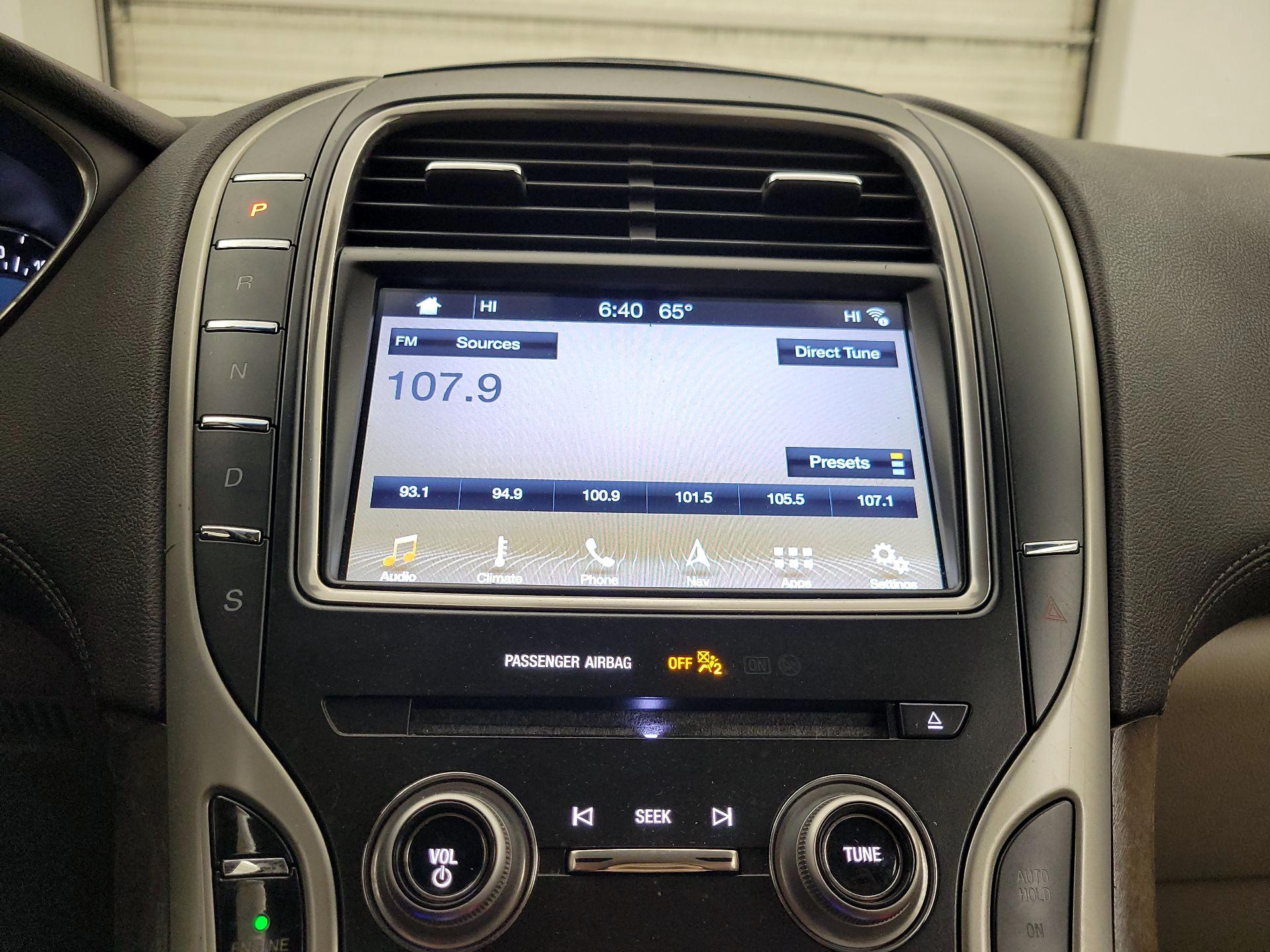 Thumbnail: 2017 Lincoln MKX - 16