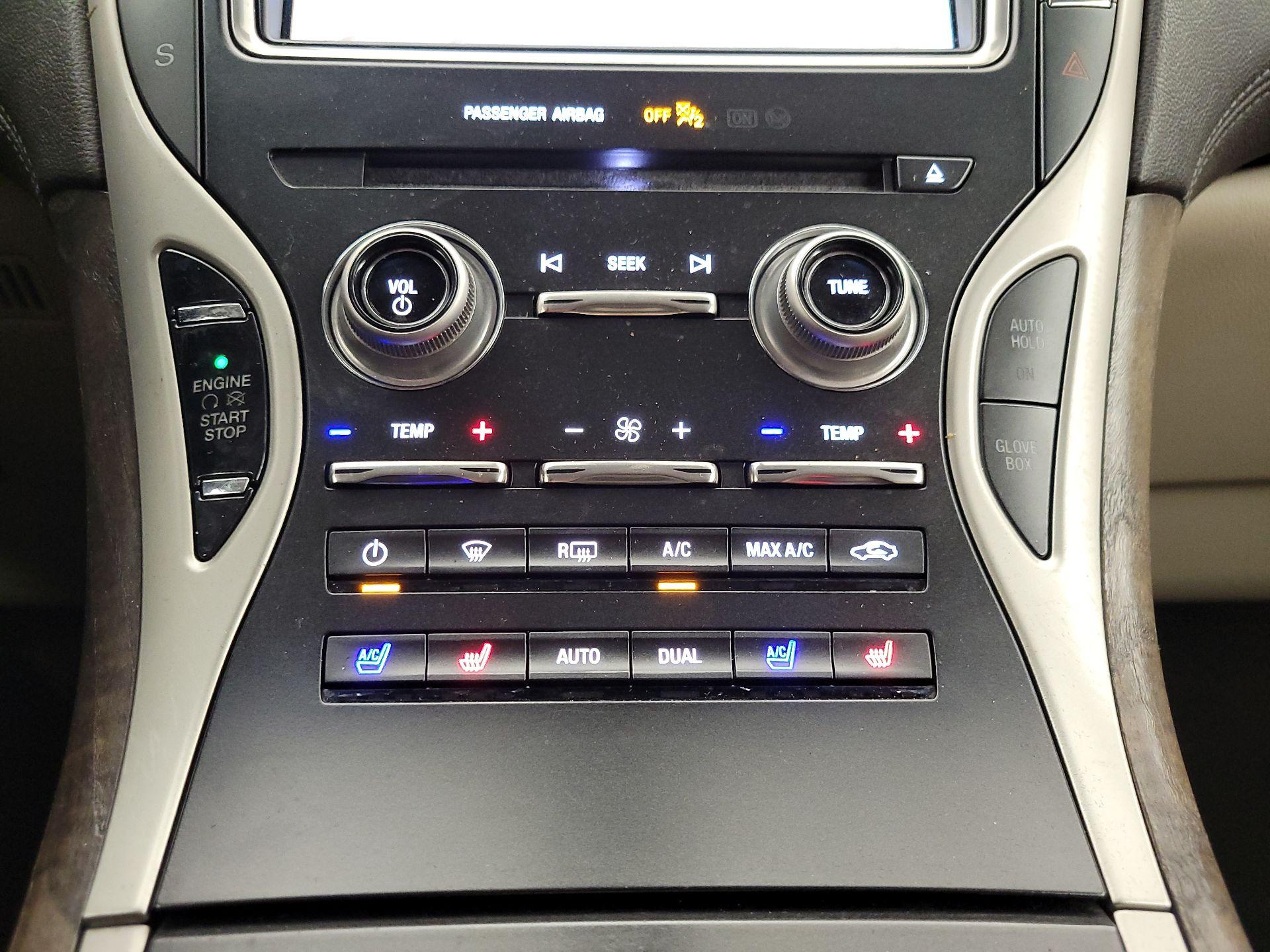 Thumbnail: 2017 Lincoln MKX - 17