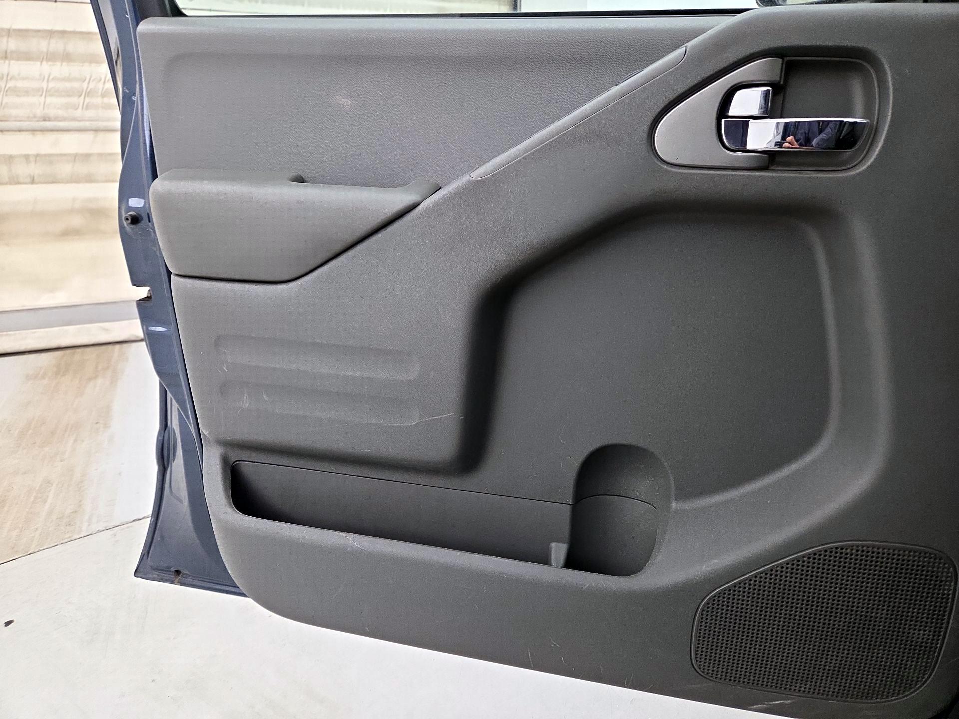 Thumbnail: 2020 Nissan Frontier - 12