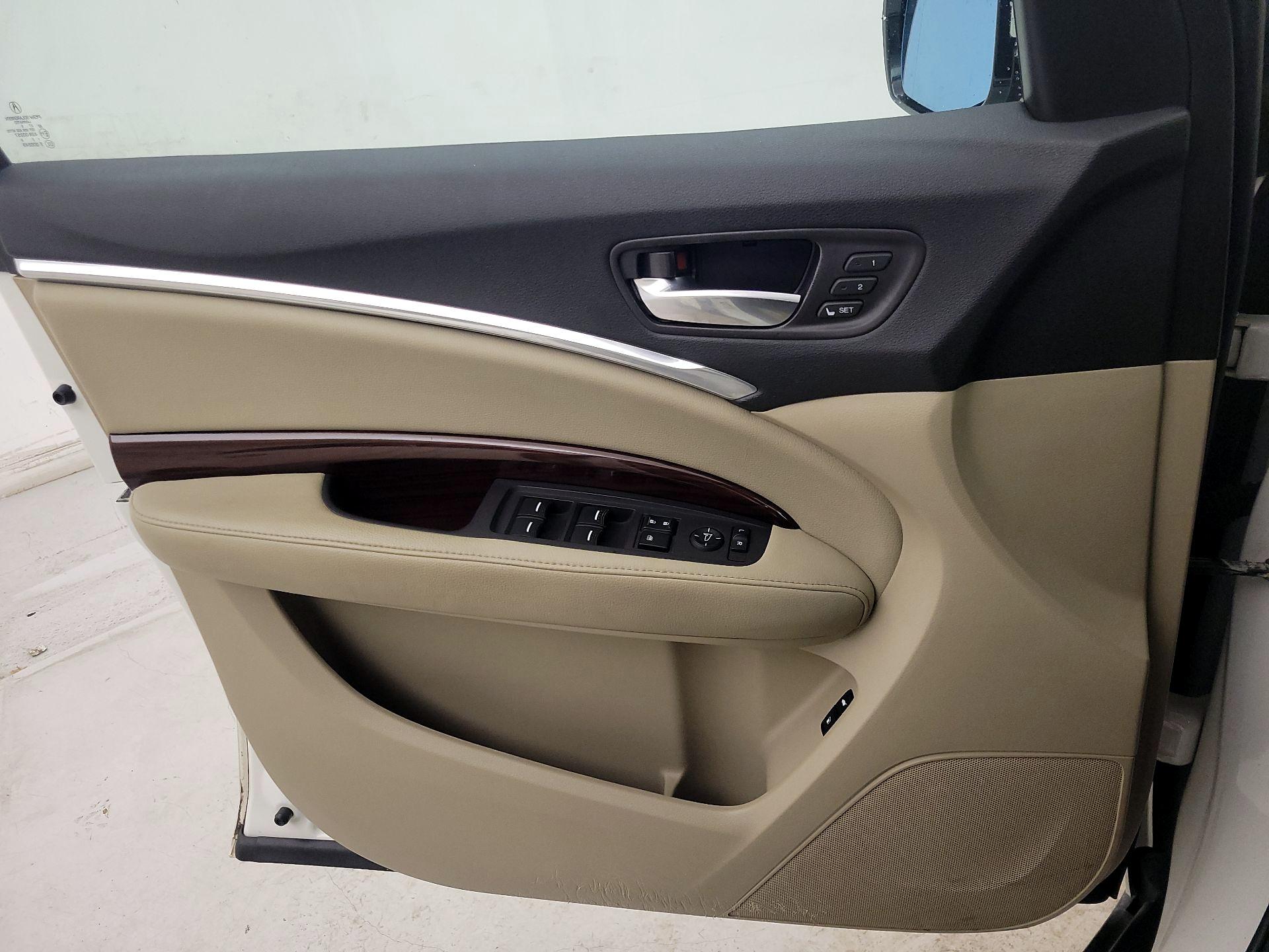 Thumbnail: 2016 Acura MDX - 12