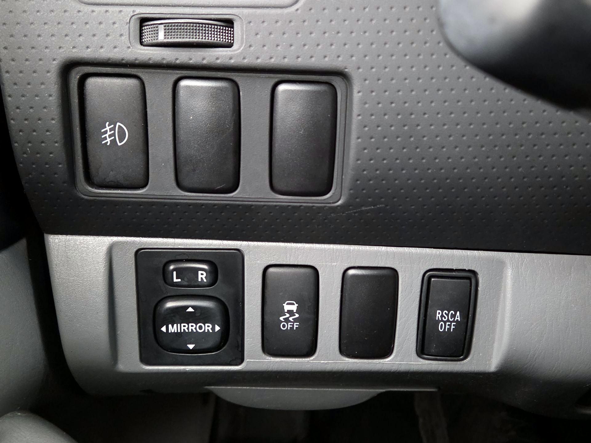 Thumbnail: 2014 Toyota Tacoma - 13