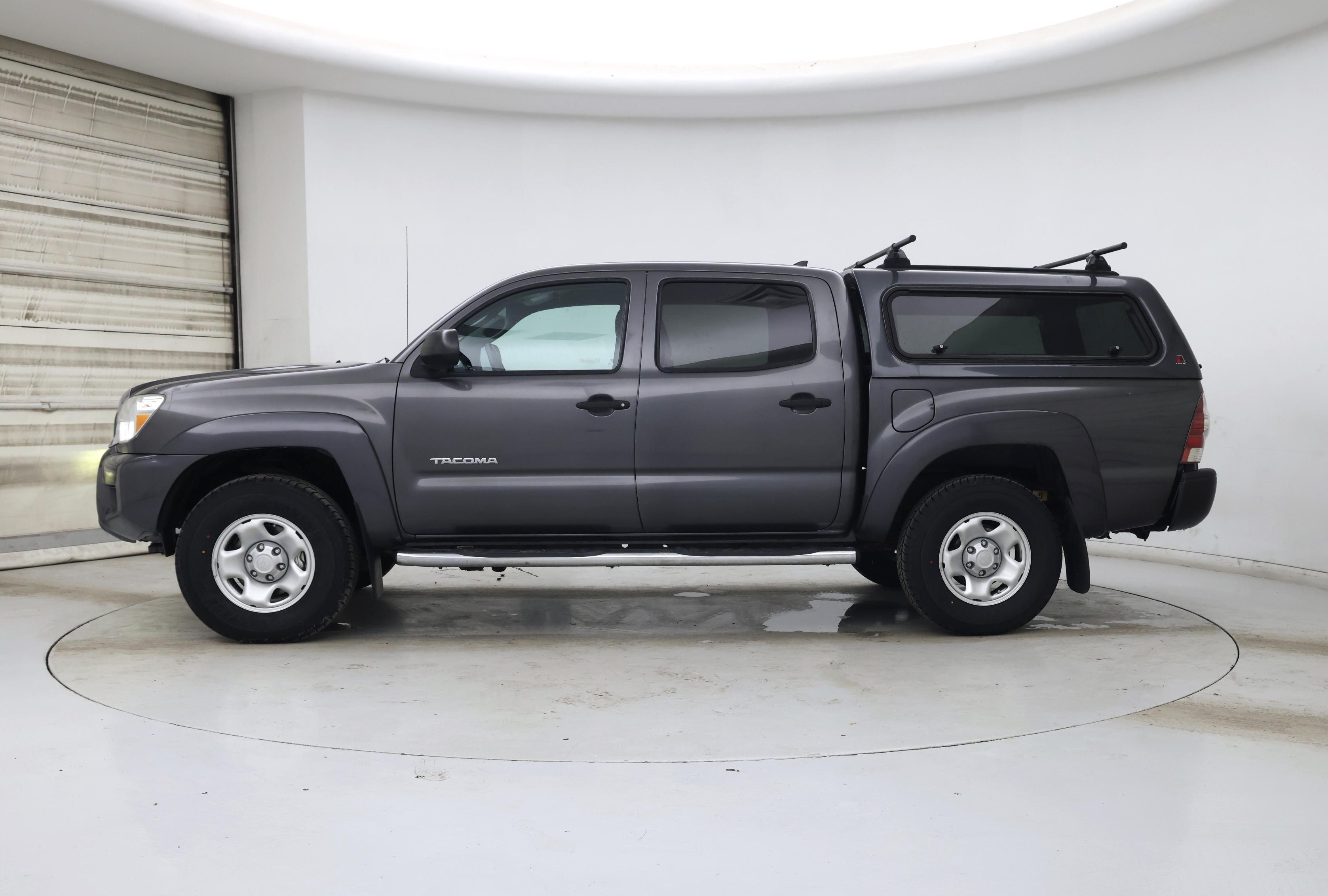 Thumbnail: 2014 Toyota Tacoma - 3