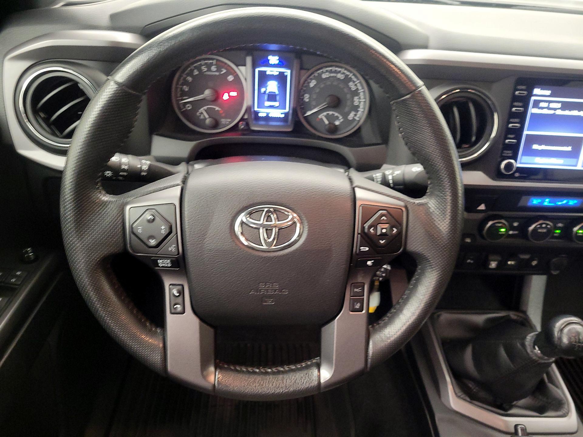 Thumbnail: 2021 Toyota Tacoma - 10