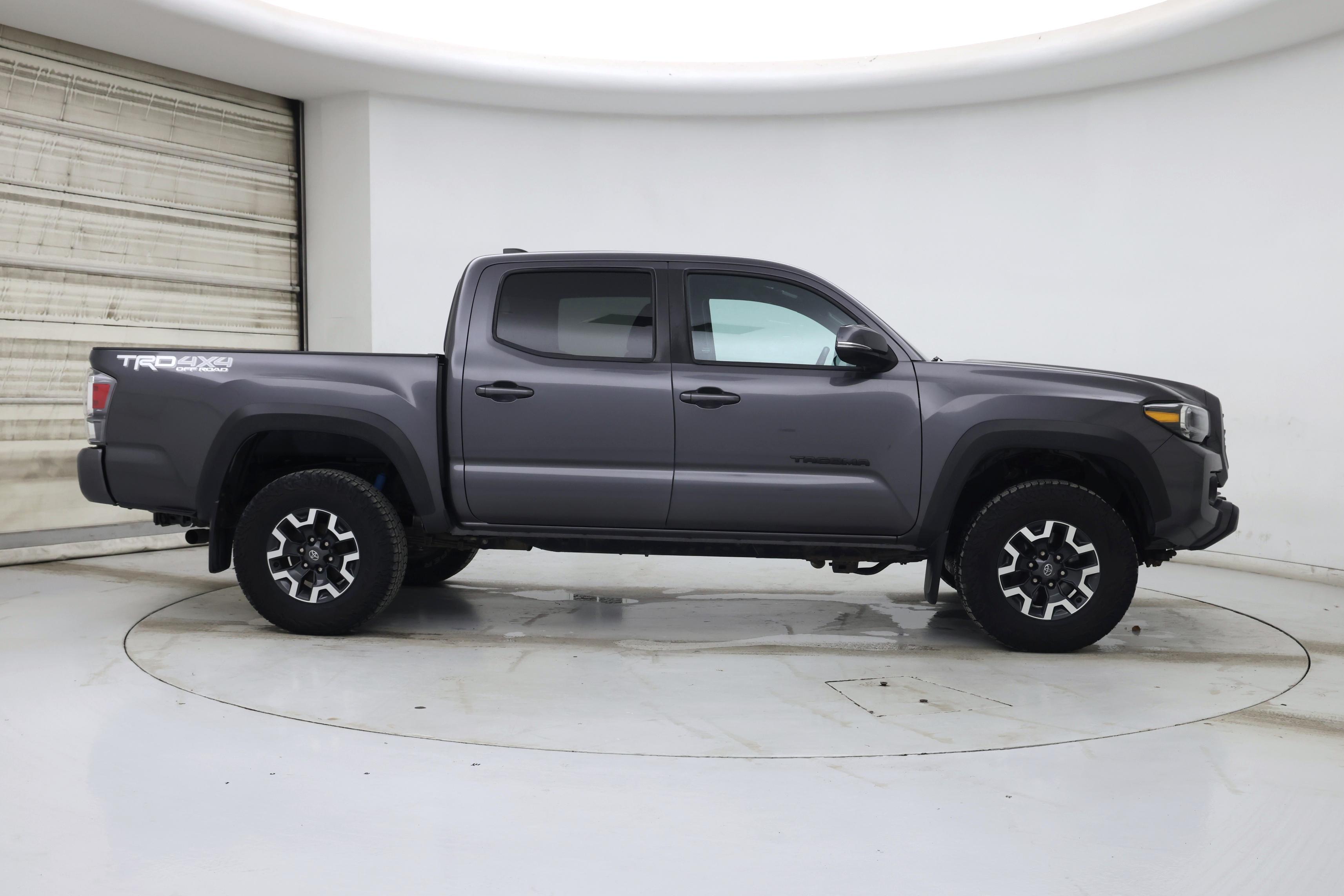 Thumbnail: 2021 Toyota Tacoma - 7