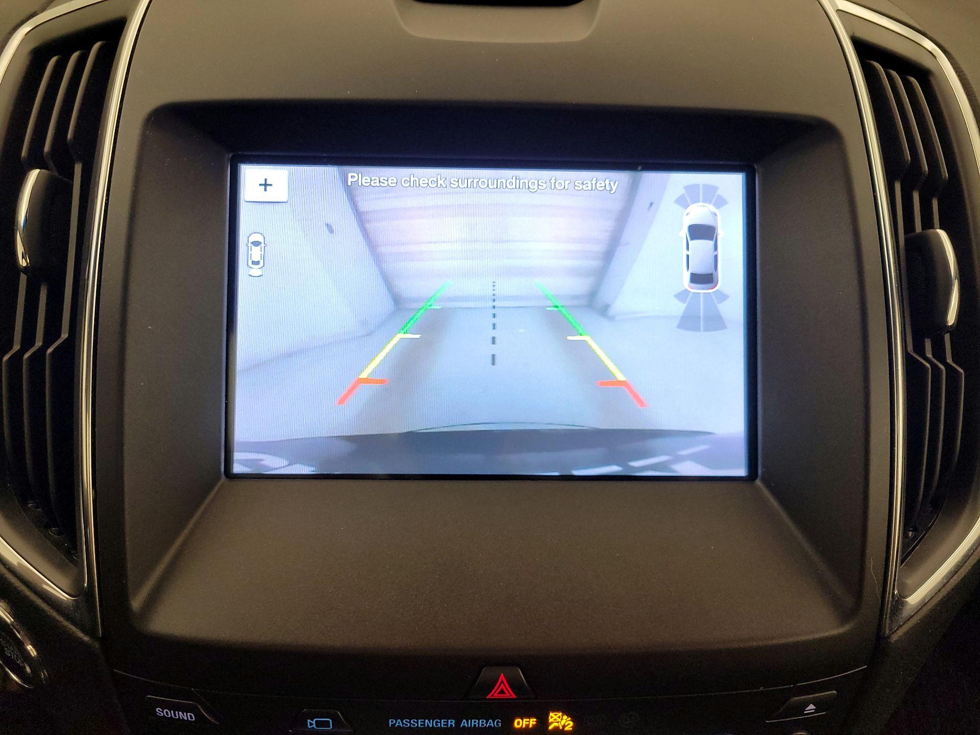 Thumbnail: 2019 Ford Edge - 15