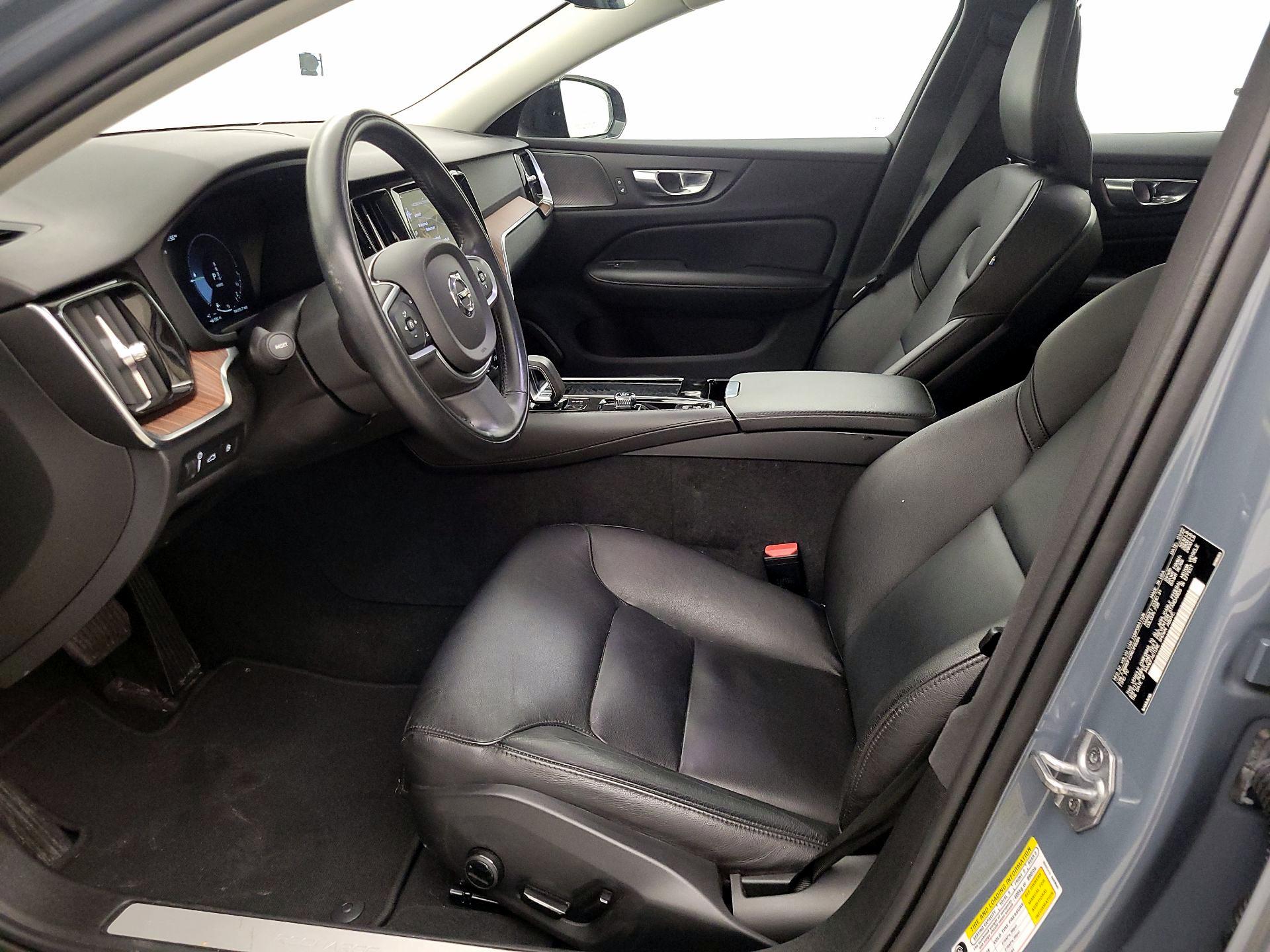 Thumbnail: 2022 Volvo S60 - 11